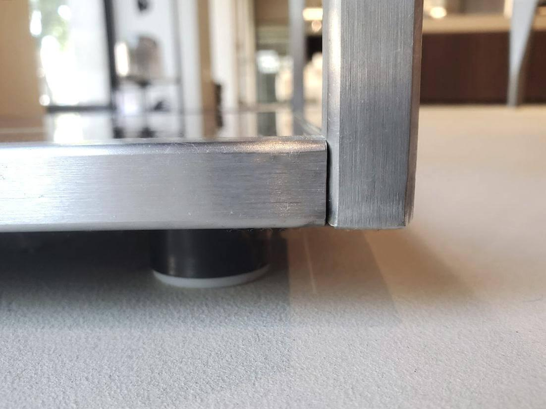 Christine Kröncke - Cameo Konsole Parsolglas Hinterlackiert Rot Schwarz Gestell Edelstahl Matt - 6