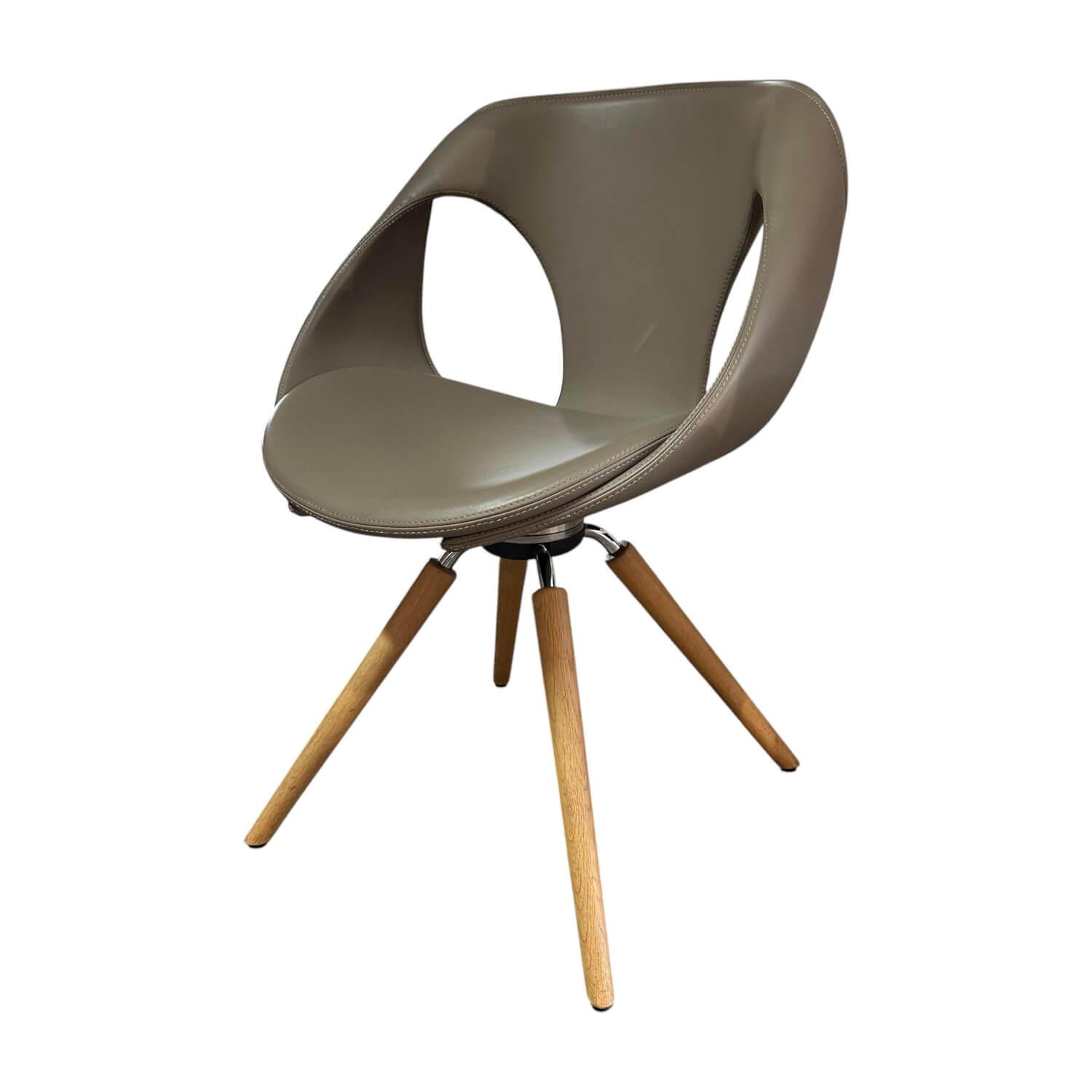 Tonon - Armlehnstuhl 907 Up Leder 9 Soft 207 N47 Grau Beige Gestell Eiche Hell Geölt - 1