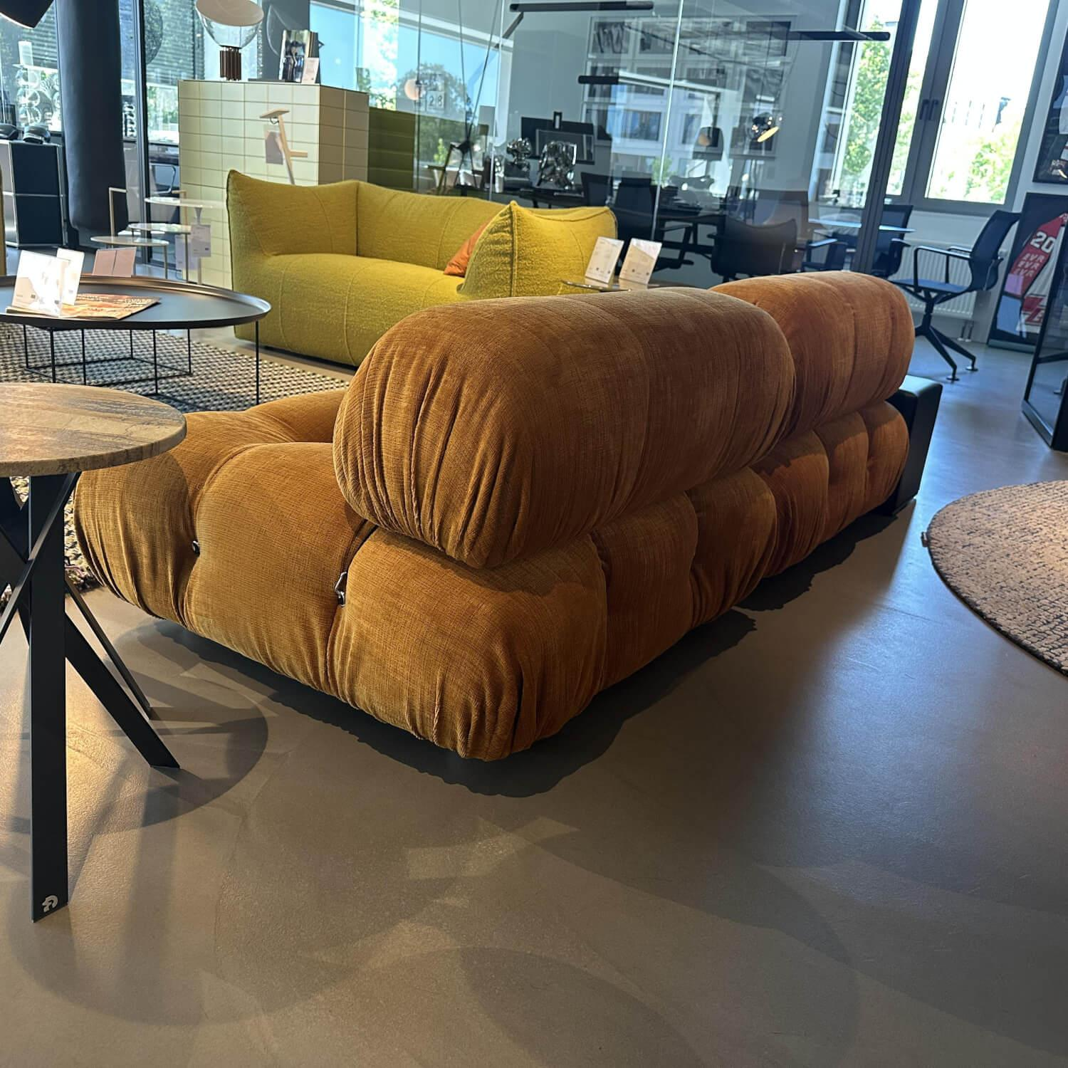 B&B Italia - Sofa Camaleonda Stoff Enia Curry Orange Füße Massivholz - 6