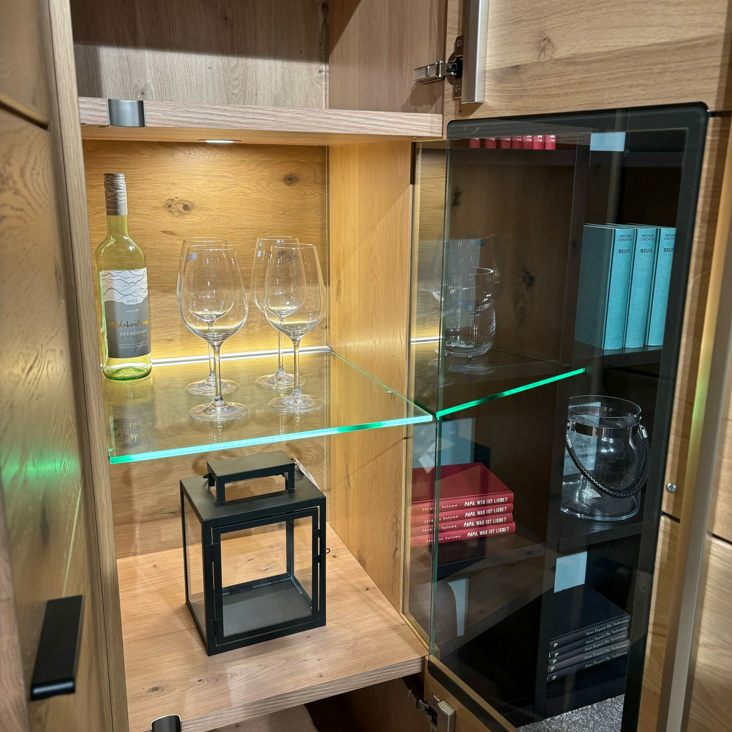 Musterring - Highboard Kanto Asteiche Massiv Griffe Schwarz mit Beleuchtung - 5