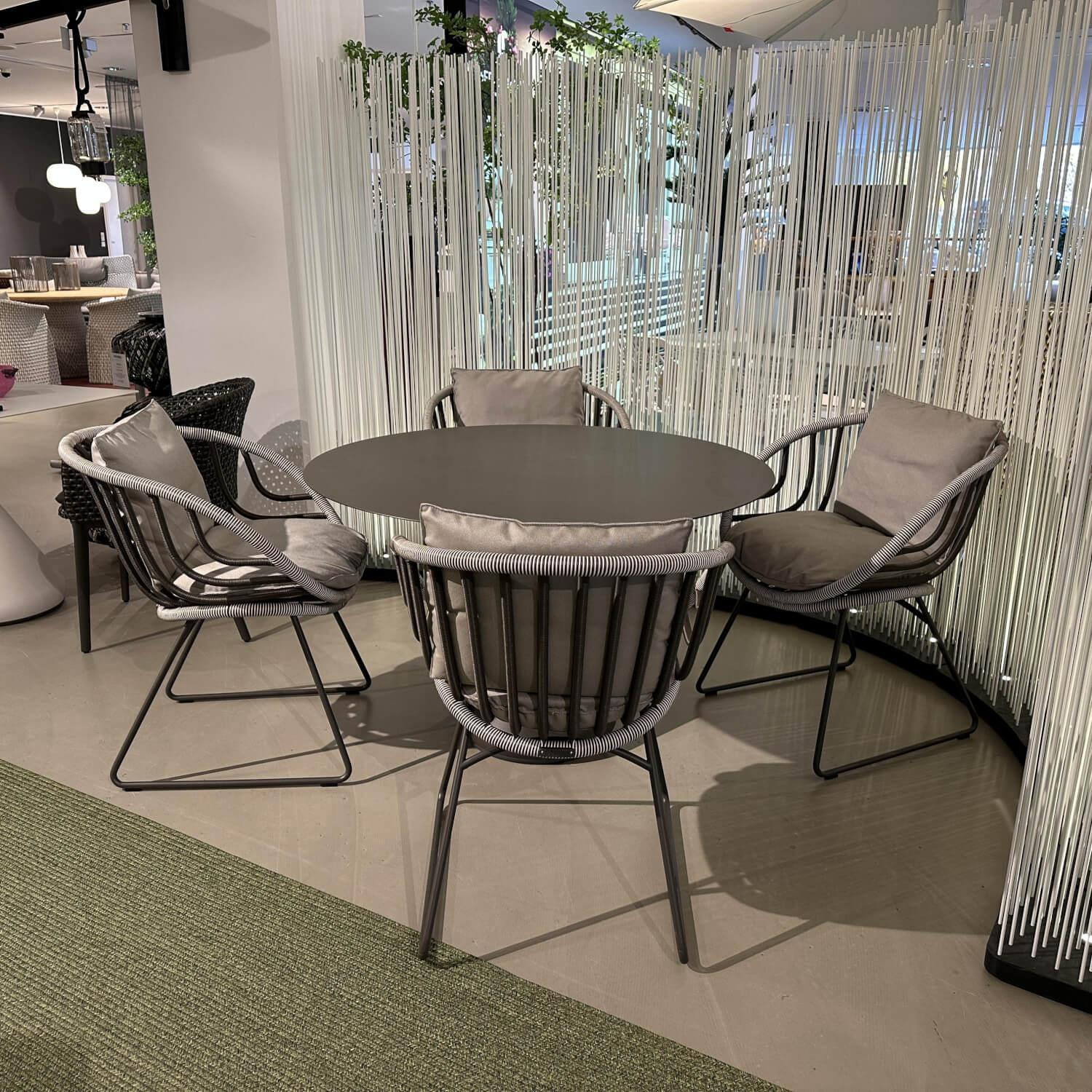 DEDON - Outdoor Sitzgruppe Satellite Und Kida Tischplatte HPL Black Schwarz Gestell Aluminium Black Pepper Schwarz Pulverbeschichtet - 4