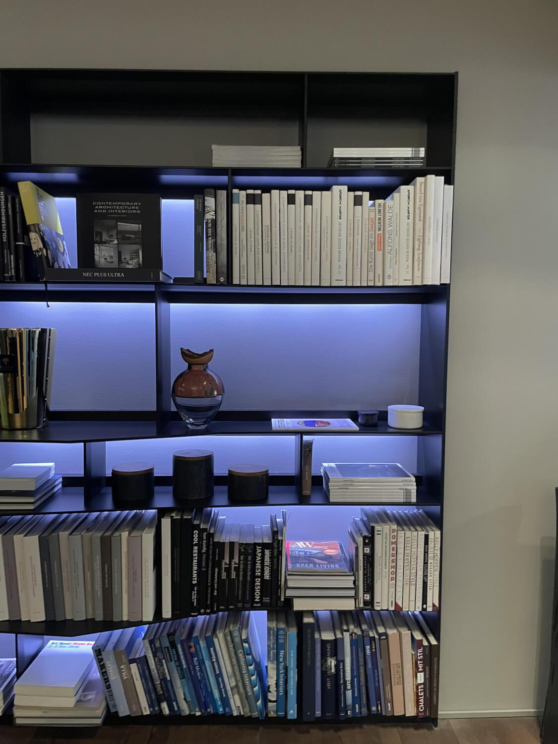 B&B Italia - Bücherregal Flat C Aluminium Fließgepresst Nero 3764E Schwarz Satiniert Paneele Spanholz - 8