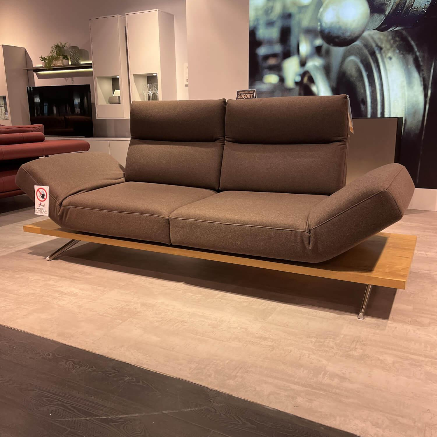 Koinor - Sofa 2,5-Sitzig DSIGN Asetto 2604 R Stoff 16 Loden 89 Alu Schwertkufe Poliert - 4