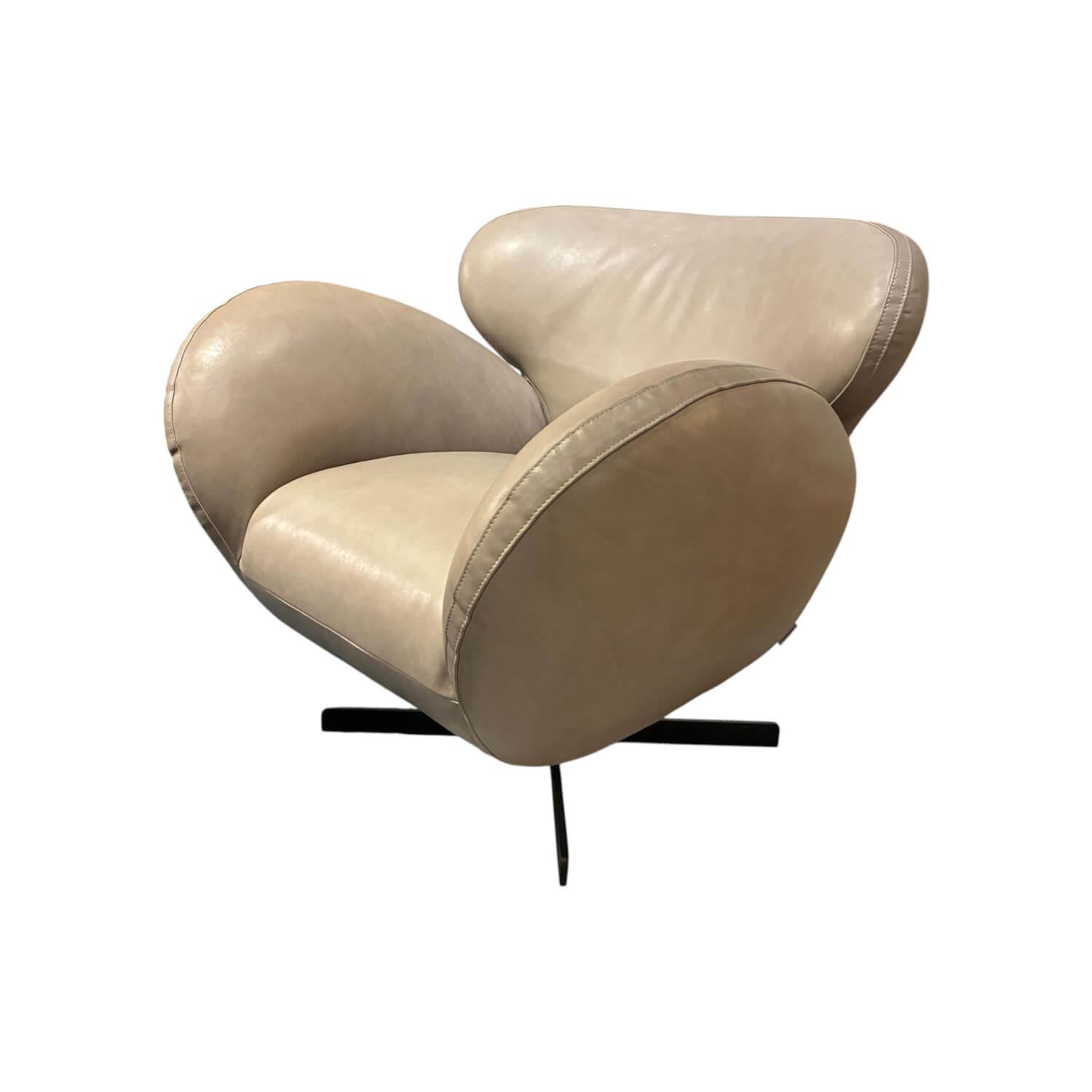 Sitzwerk - Drehsessel Sunny Leder Brushed Saddle Warm Grey Grau Gestell Metall Feinstruktur Schwarz Matt - 1
