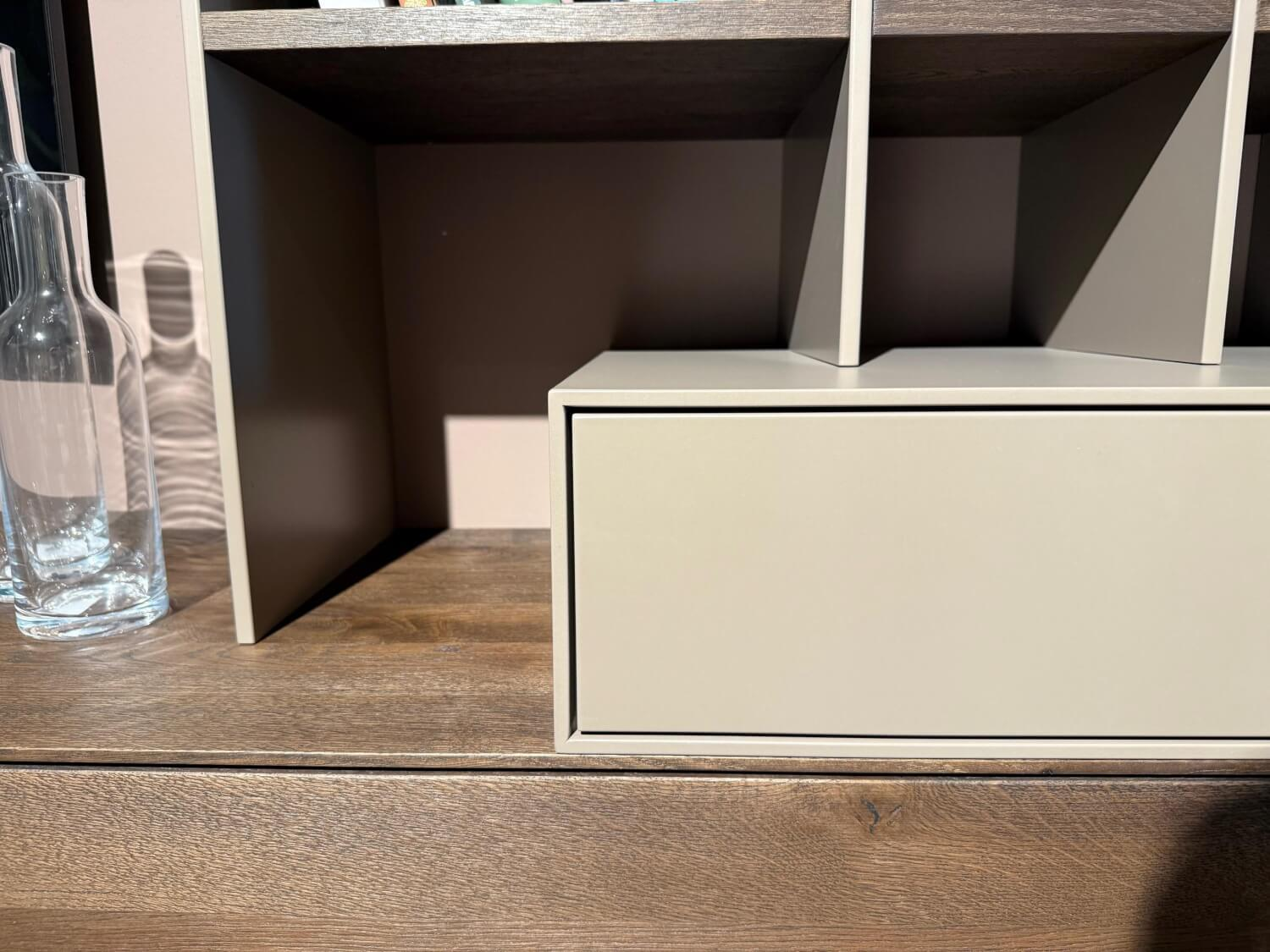 Anrei - Wohnwand Puro Asteiche Gebürstet Tabak Geölt Ladenelement Und Regal Lackiert Steingrau Grau Matt - 7