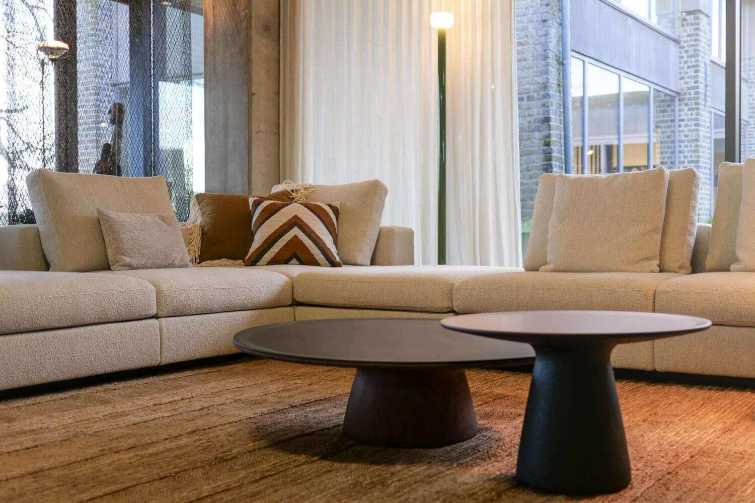 Walter Knoll - Ecksofa Living Landscape 755 Bezug Curly Ivory 02CU Beige Creme Sockel Massivholz Buche Schwarz Lackiert Ohne Sessel Couchtische Dekoration Sowie Lampen - 8
