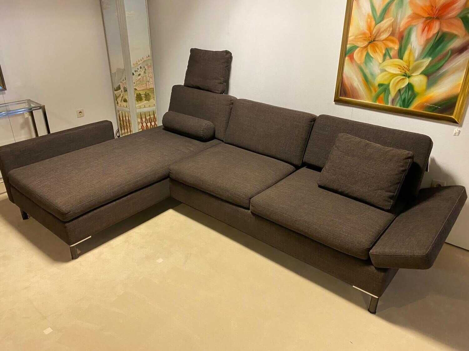 Sofa mit Recamiere  Alba Stoff Stoff 0025 Braun mit Verstellfunktionen und Kissen