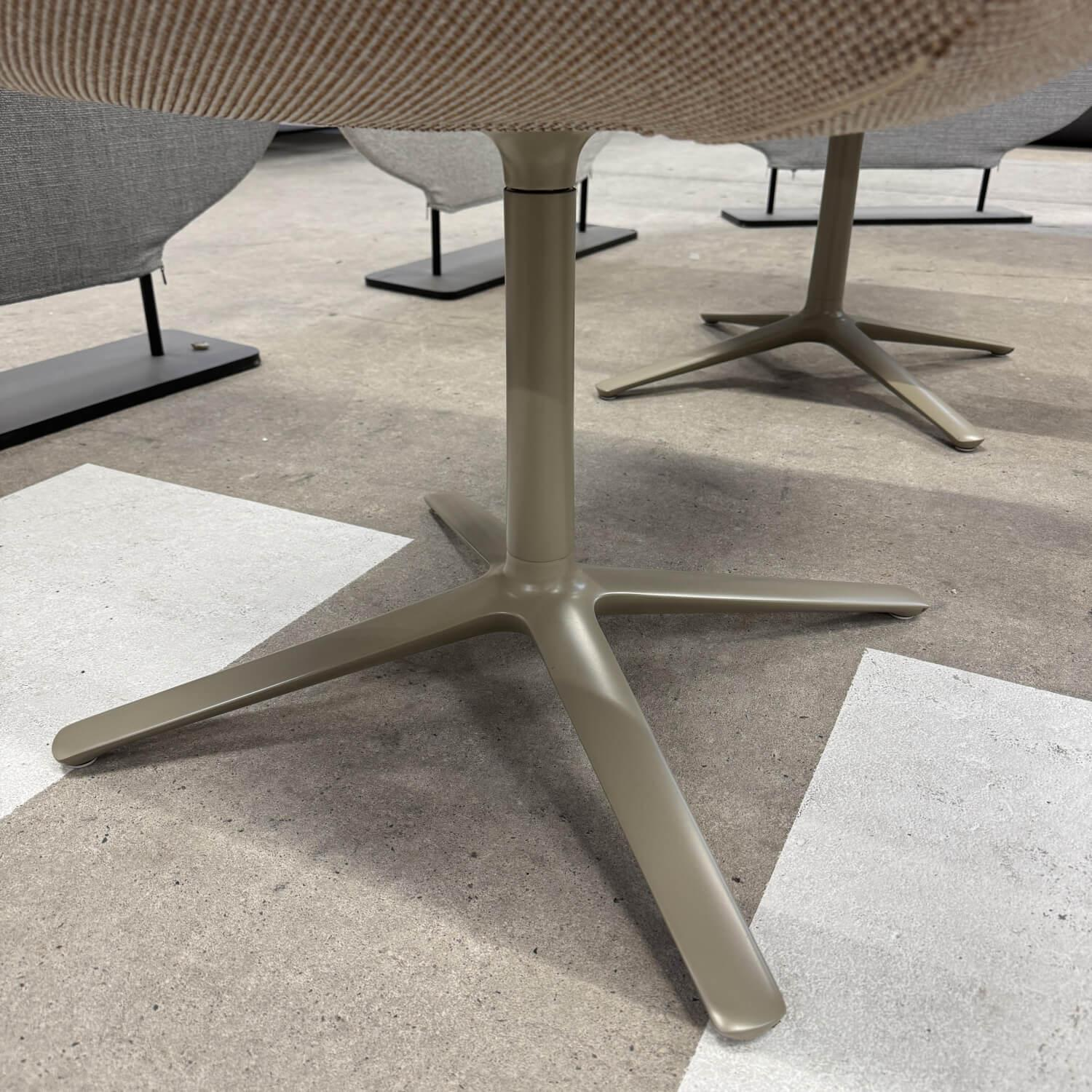 COR - 3er Set Drehstuhl Jalis 544 Stoff 8224 Bronze Braun 4 Fuß Gestell Lack RAL 070 60 10 Hellmahagoni Braun Grau - 3