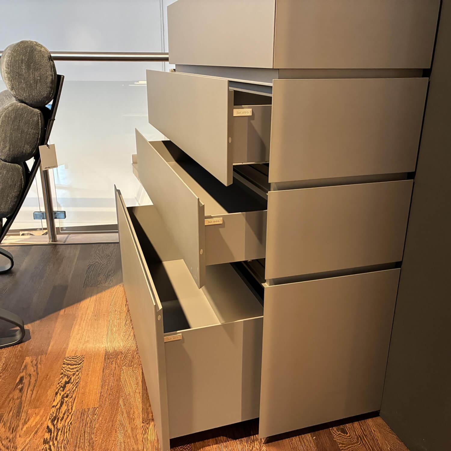 Interlübke - Kommode Cube Bold Lack M11 Silbergrau Metallic Mit Schubkästen - 5