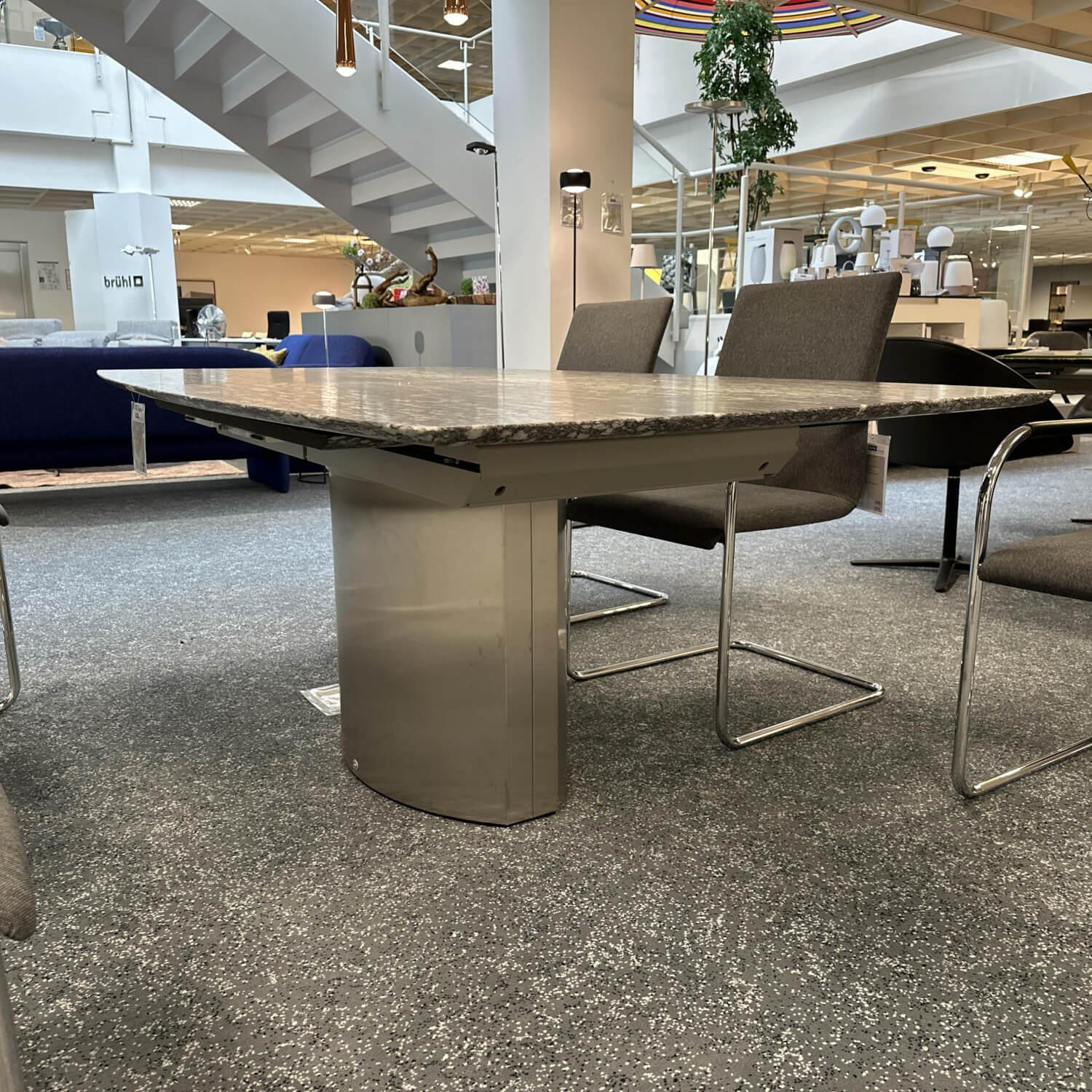Draenert - Esstisch Adler 1224 Platte Gneis Grigio Beola Grau Geledert Sockel 2 Oval Edelstahl Matt Geschliffen Ohne Rollen - 6