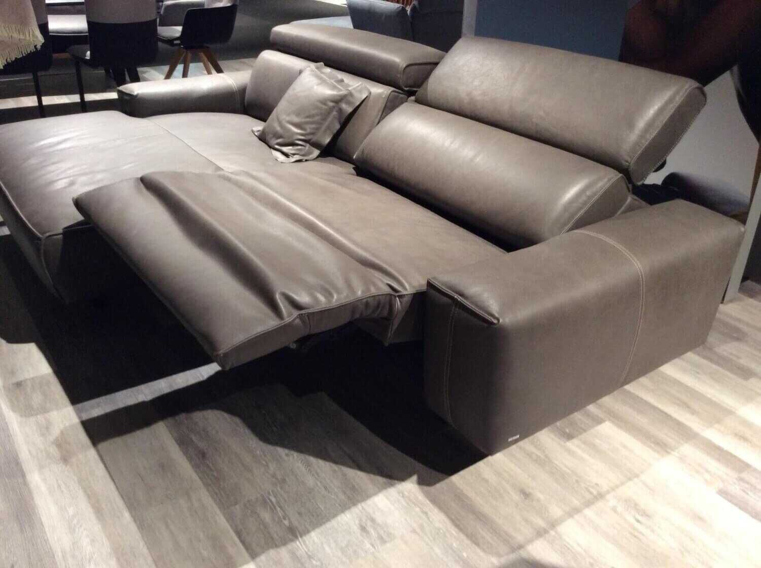 koinor-ecksofa-eddie-leder-toro-montana-grau-270x169-mit-kissen-0ea2d784afdbq873TK3BfE393 Koinor - Ecksofa Eddie Leder Toro Montana Grau 270x169 mit Kissen - 5