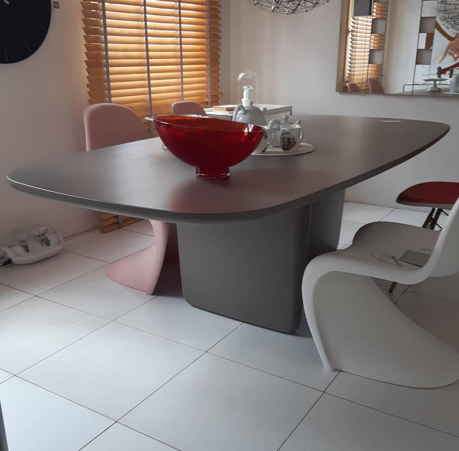 B&B Italia - Dining table Tobi-Ishi Top MDF Tortora Satin lacquered - 4