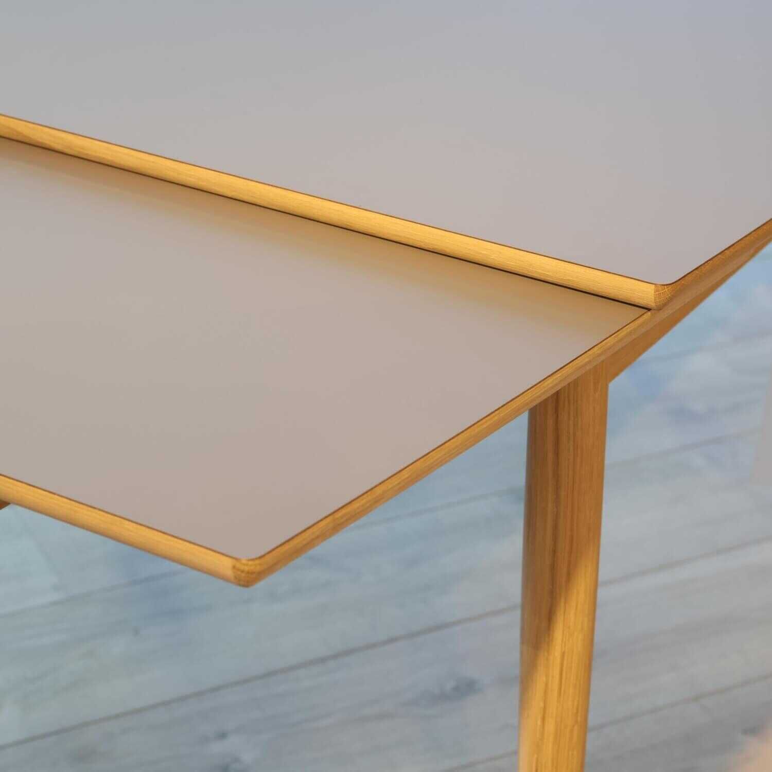 Raum.Freunde - Esstisch Curve Medium Plus Light Oak Dark Warm Lack Fenix Ausziehbar - 3