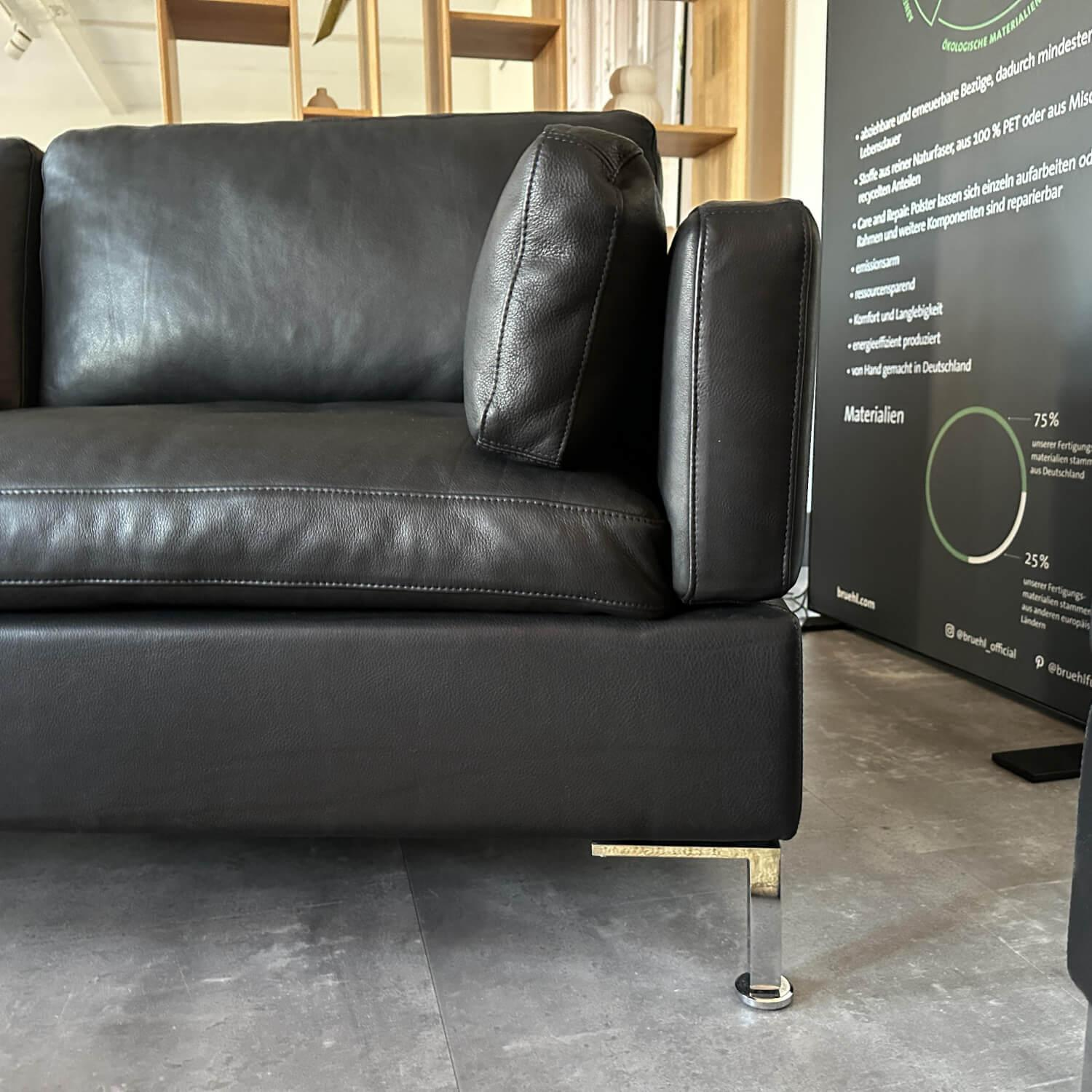 Brühl - Sofa Alba Soft Leder Pearl 5707 10 Schwarz Gestell Winkelfuß Verchromt Inklusive Kissen - 4