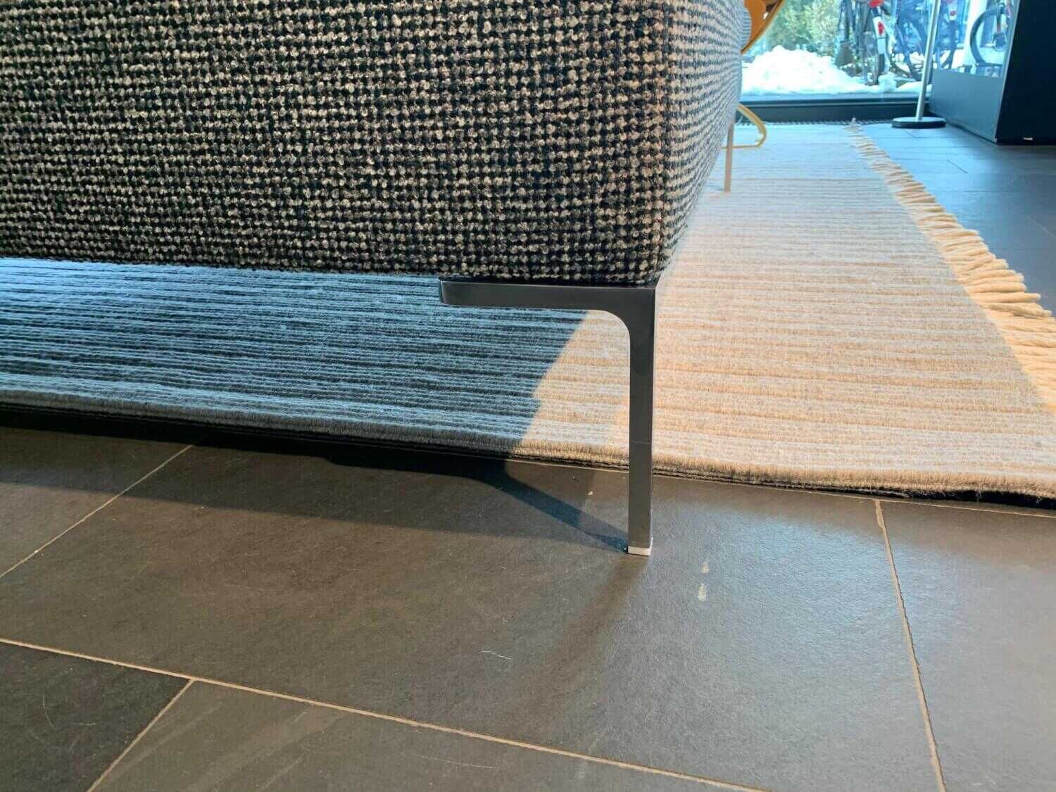 bb-italia-ecksofa-charles-large-stoff-grau-f-C3-BC-C3-9Fe-aluminium-glanzpoliert-mit-kissen-85b59d3e78b3 B&B Italia - Ecksofa Charles Large Stoff Grau Füße Aluminium Glanzpoliert mit Kissen - 5