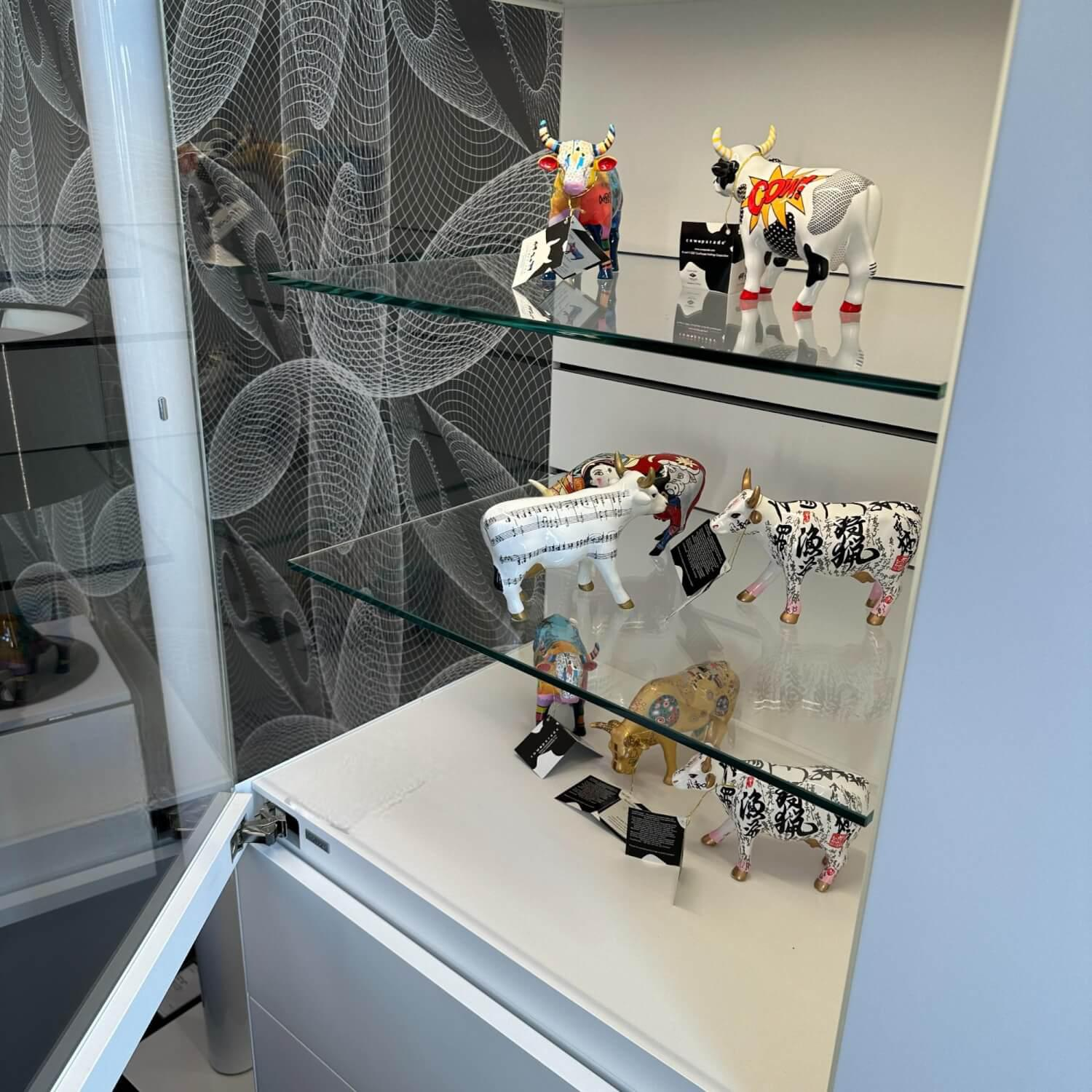 Interlübke - Highboard Just Cube Lack Schneeweiß M03 Weiß  Mit Vitrinenelement Glas Optiwhite Inklusive Beleuchtung Ohne Deko - 7