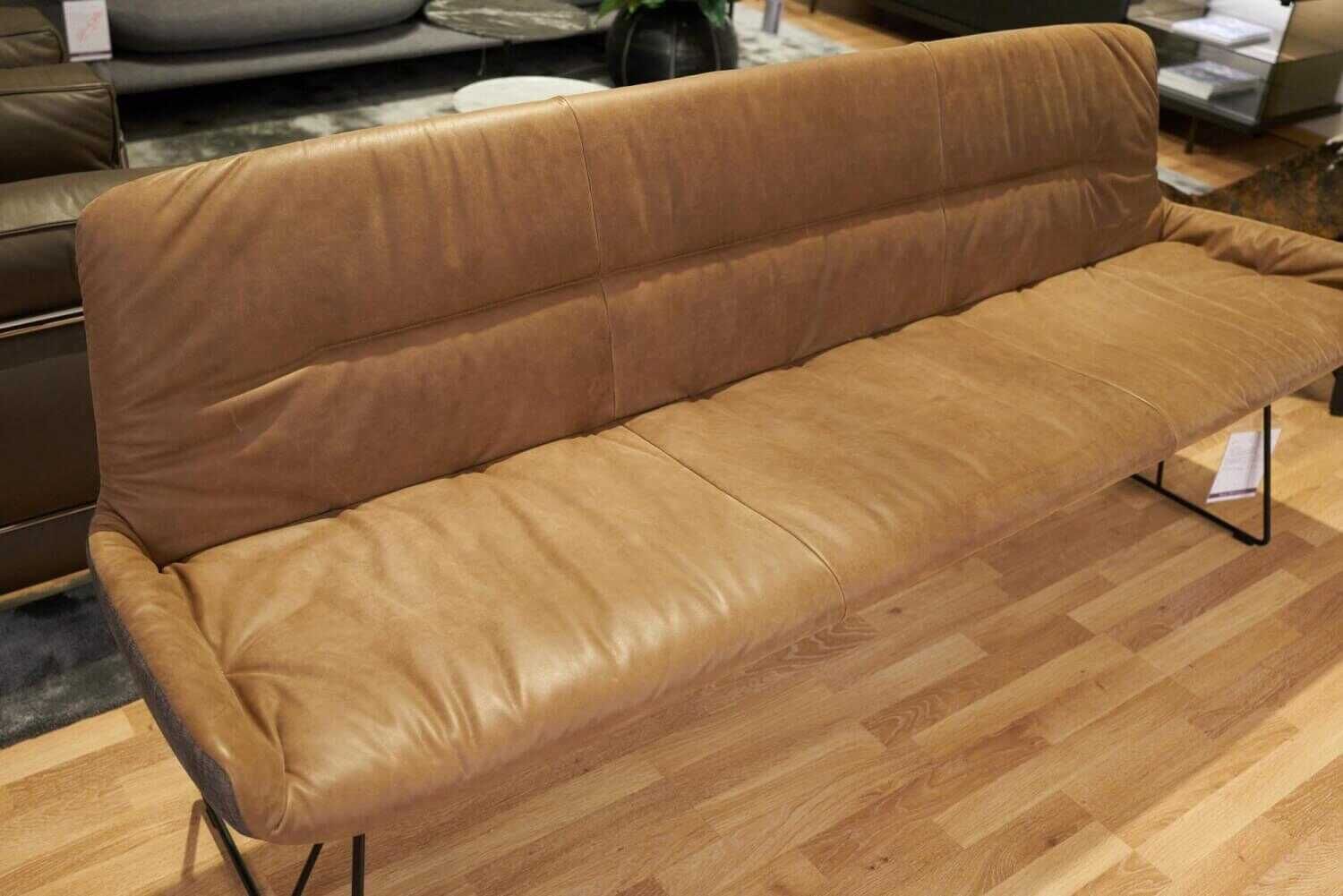 Freifrau - Bank Mit 4er-Set Stuhl Leya Außen Stoff Maple 862 Innen Vintage Leder Muscat Cognac Gestell Schwarz - 14