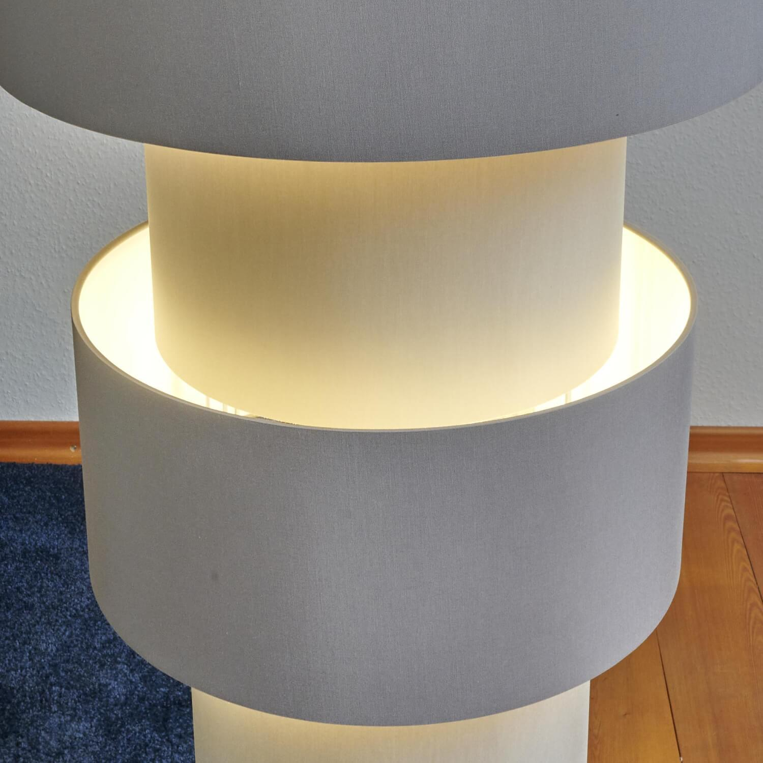 Bielefelder Werkstätten - Stehleuchte Soho Schirm Kiesel Sand Fuß Nickel Matt - 11