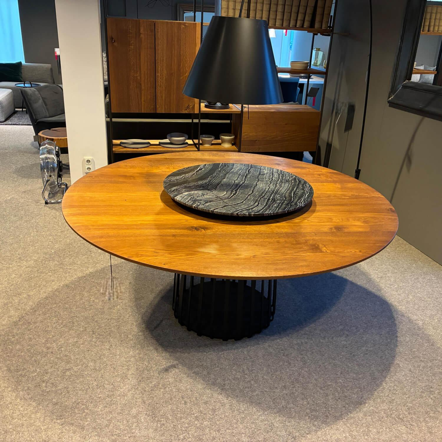 Janua - Esstisch BC 07 Basket Platte Eiche Geräuchert Gebürstet Gestell Metall Schwarz Inklusive Lazy Susan Marmor Schwarz - 4