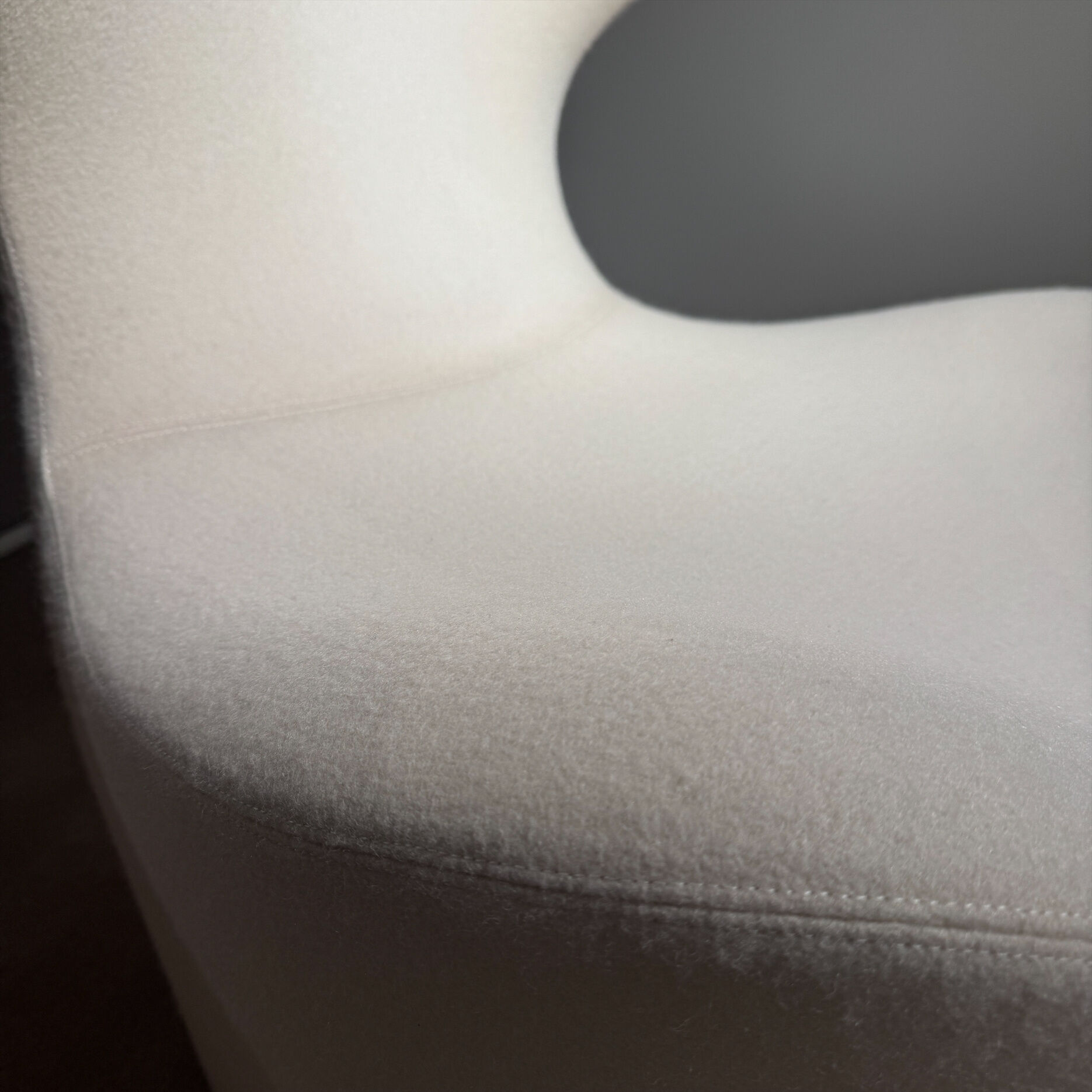 B&B Italia - Sessel Piccola Papilio Stoff Ego 2153 100 Weiß Drehgestell Grau Metallisiert - 3
