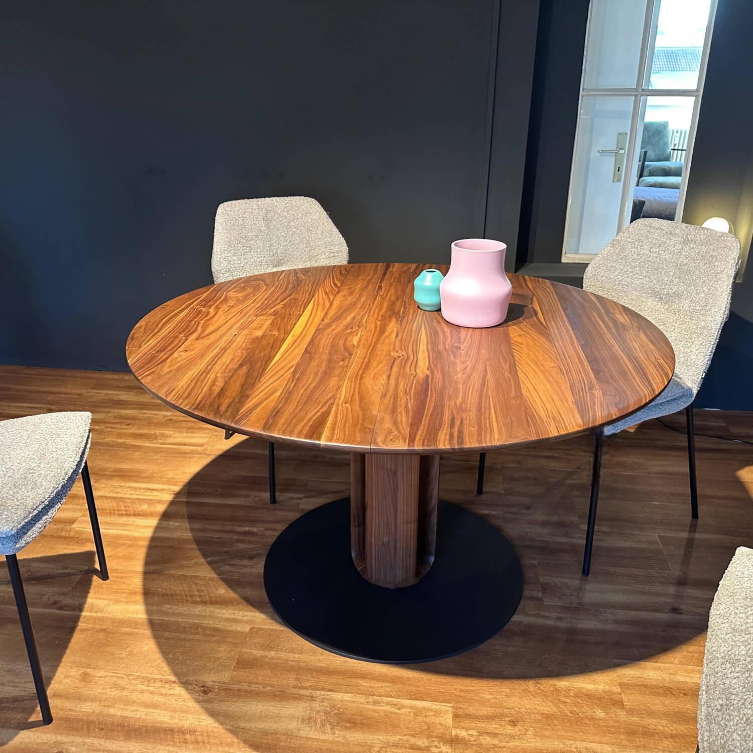 Rodam - Esstisch Nuss Splint Geölt Und Gewachst Rund Bodenplatte Carbon Schwarz Mit Klappauszug - 6