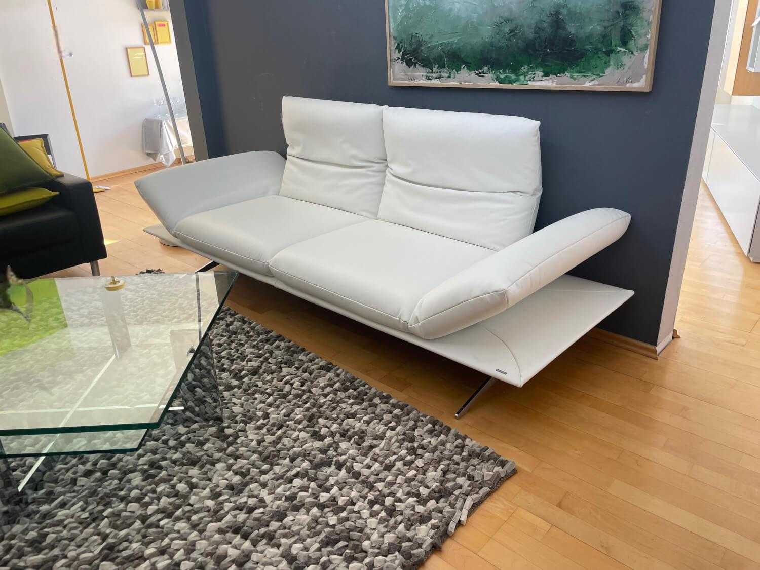 Koinor - Sofa Francis Leder Bull Latte Weiß Füße Metallkufe Nickel Satiniert - 7