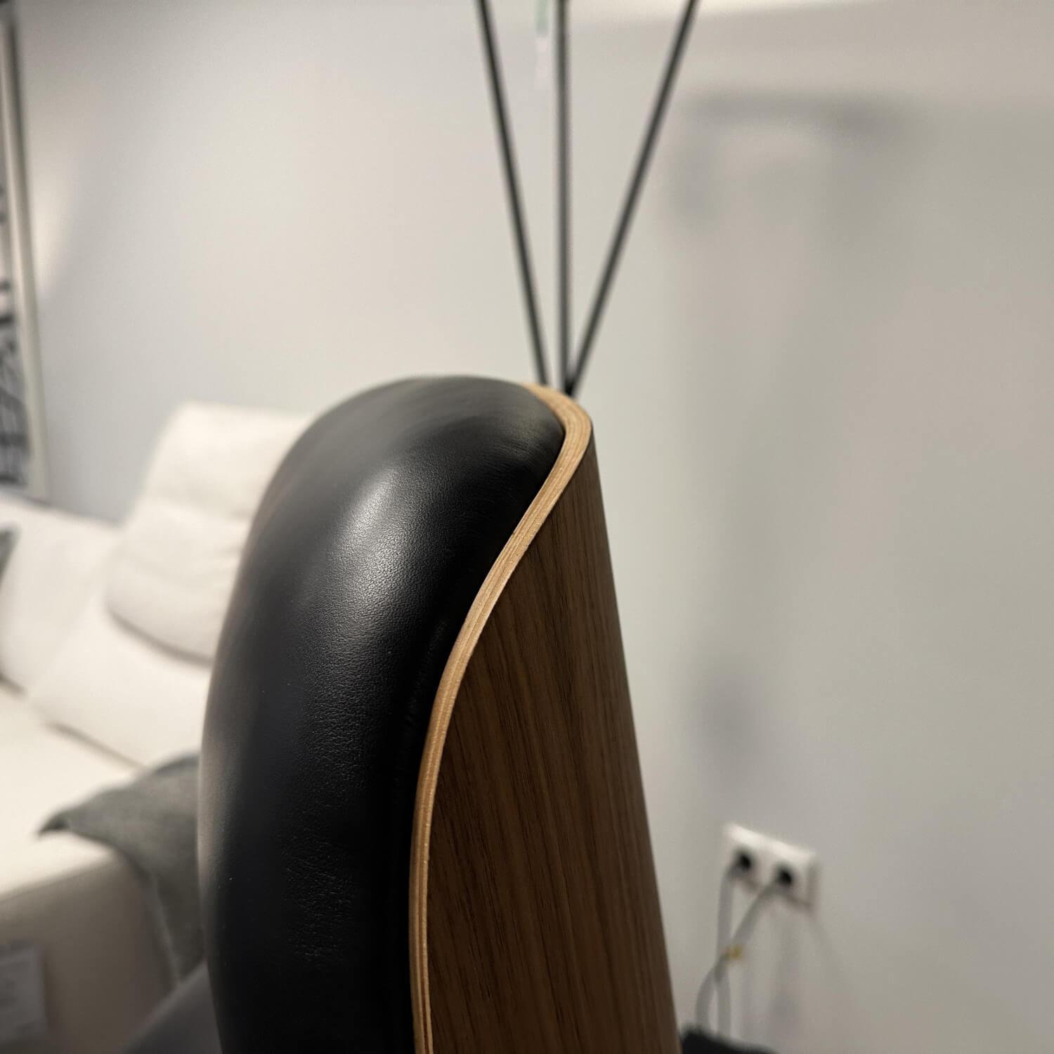 IP Design - Sessel Trinity Leder Space Schwarz 3 Nussbaum Geölt Sternfuß Schwarz Matt Manuell Verstellbar - 2