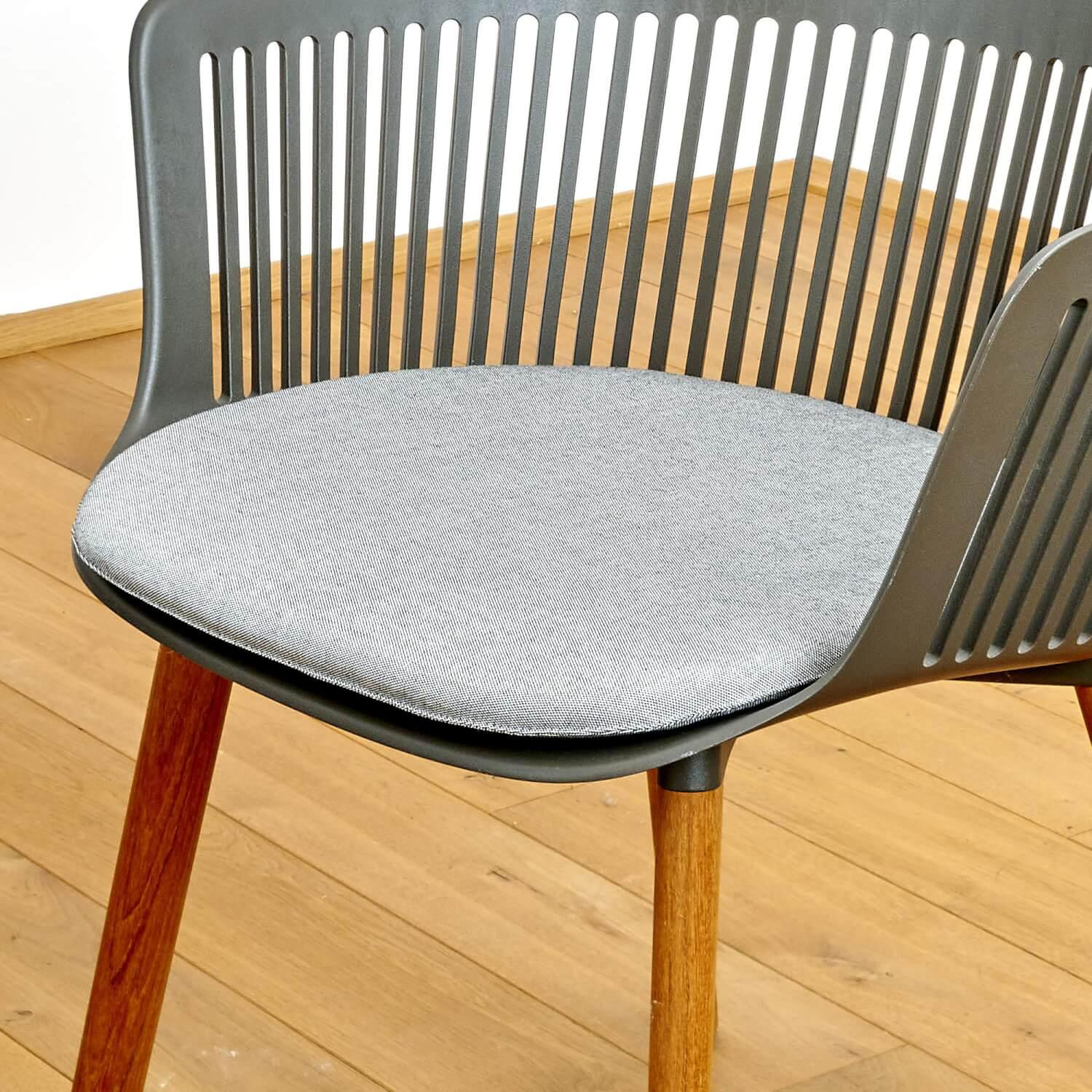 DEDON - Set of 2 armchairs Aiir plastic pepper gray feet teak - 6