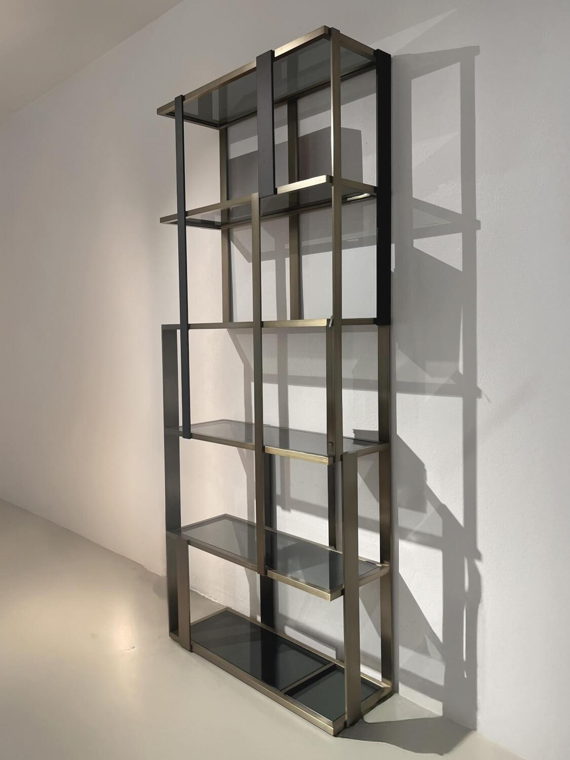 Eichholtz - Cabinet Clio Regal Messing Gebürstet Schwazes Finish Glas Smoke Grau - 10