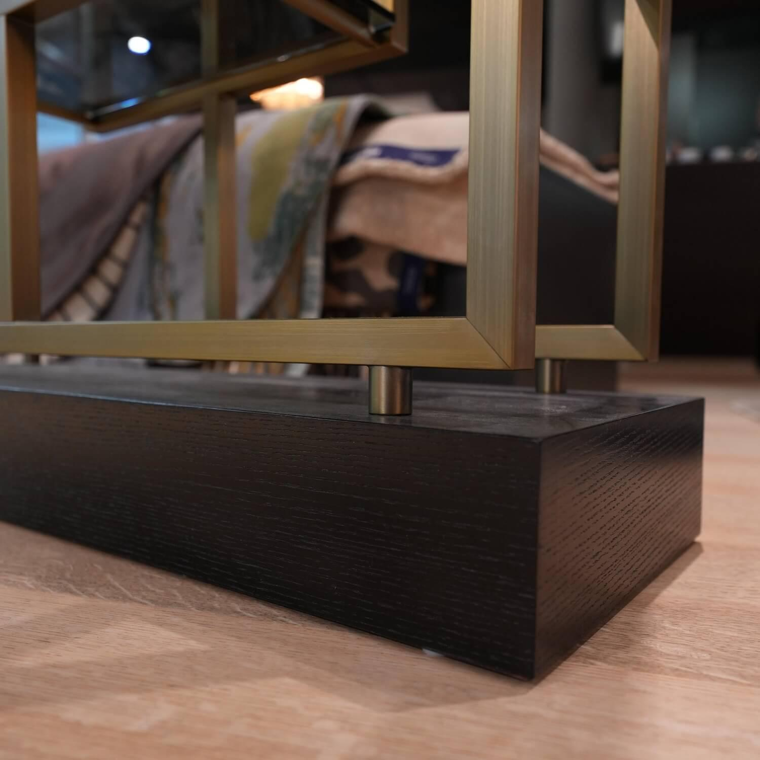 Eichholtz - Regal Lagonda Mit Gebürstetem Messing Finish Fuß Eichenfurnier Inklusive Glasplatten - 4