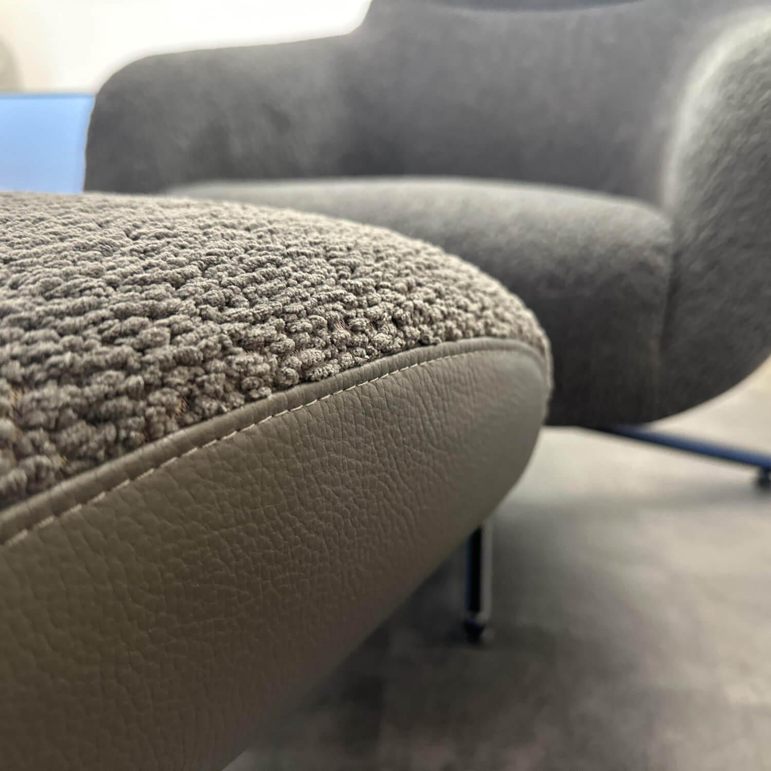 Brühl - Sessel Viktor Stoff 6450 98 Grau Rcken Leder Unit 542 93 Grau Kreuzfuß Schwarz Inklusive Hocker - 5