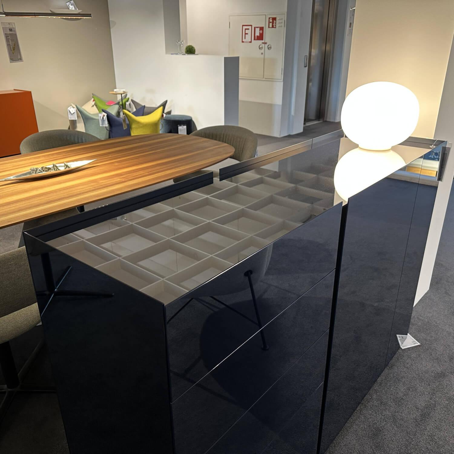 Interlübke - Sideboard Jorel Reflect O71 Indigospiegel Lack M83 Navy Blau Mit Abdeckplatte - 8
