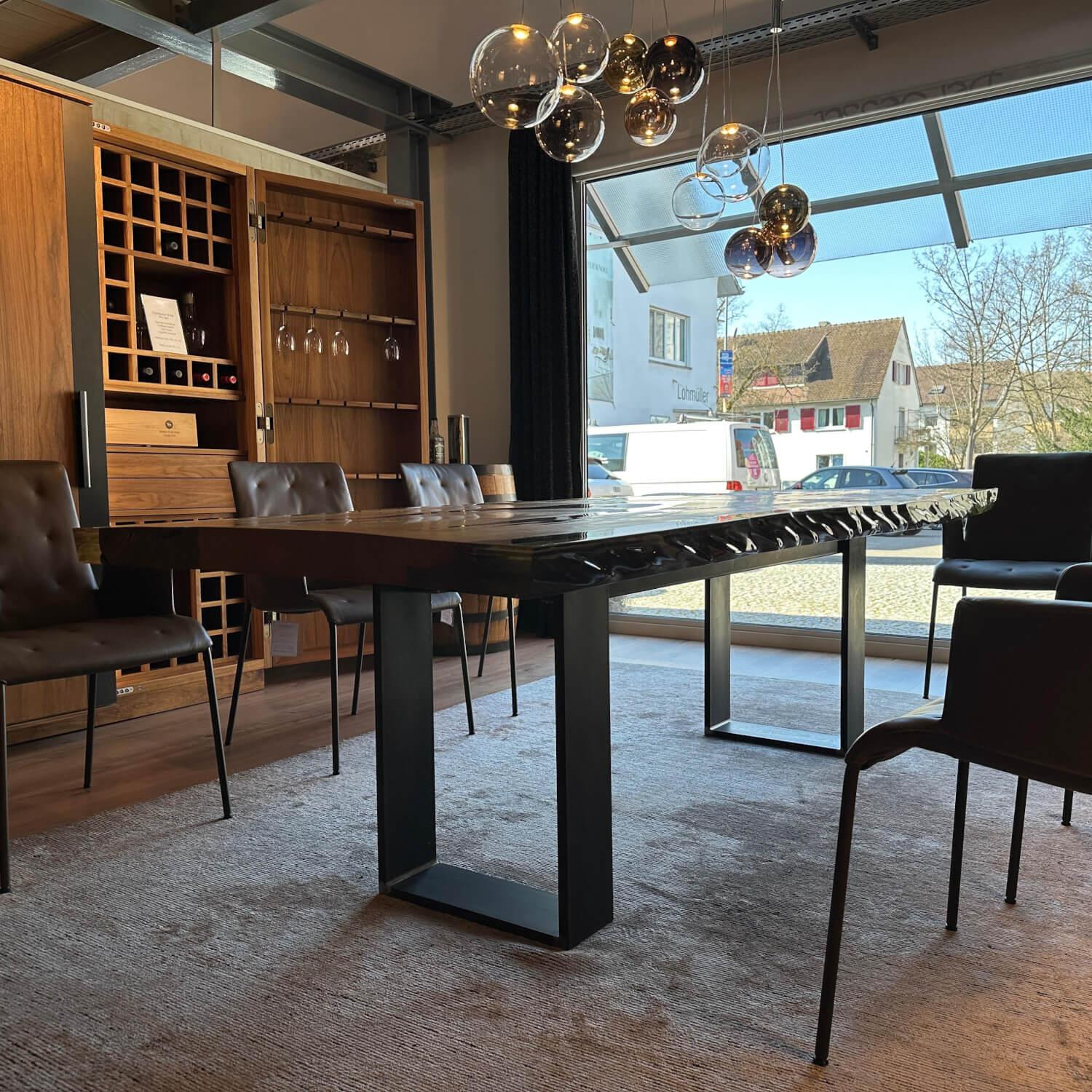 Riva1920 - Esstisch Kauri Newton Platte Holz Kauri Mit Kunstharz Ausgegossen Gestell Eisen Irondust Lackiert - 5