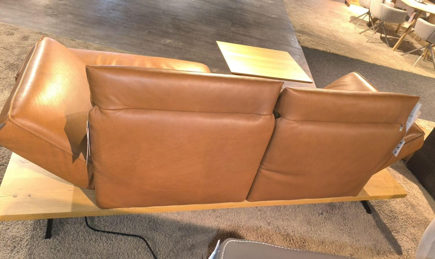 Koinor - Ecksofa Phoenix VZ Leder B Toro Whiskey Braun Plateau Wildeiche Natur Furniert Geölt Kufe Aluminium Schwarz Matt - 5