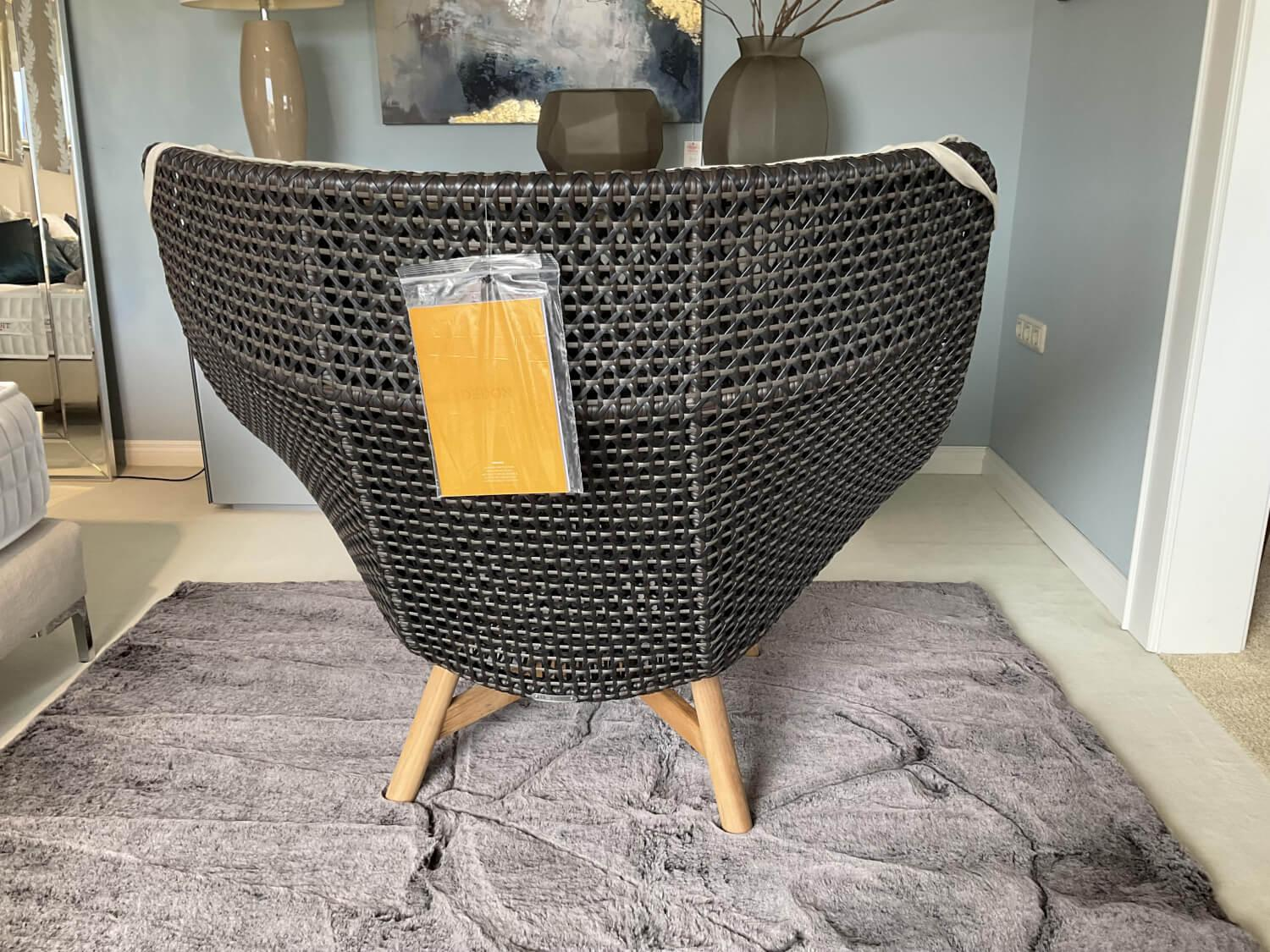 DEDON - Sessel Wing Chair Mbrace Stoff A 462 Cool Sage Grau Fasergeflecht Arabica Schwarz Braun Füße Teakholz - 7