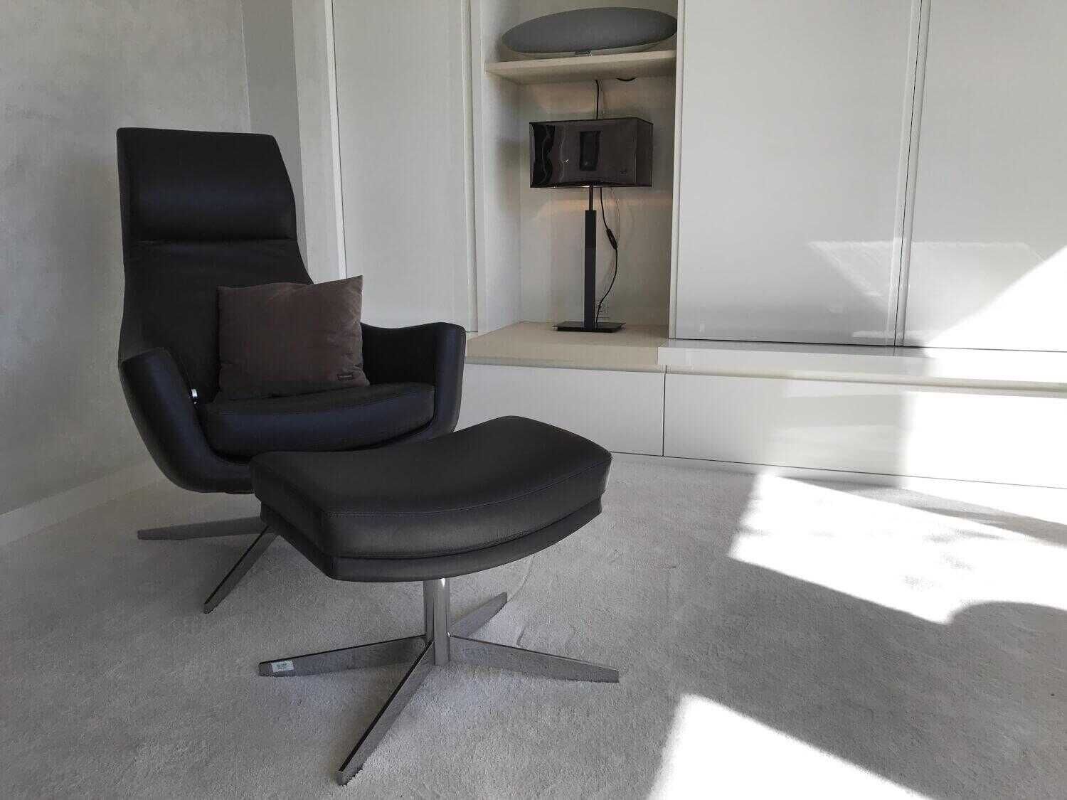 Bielefelder Werkstätten - Sessel Kent Leder 3 Negro Braun Gestell Verchromt mit Hocker - 2