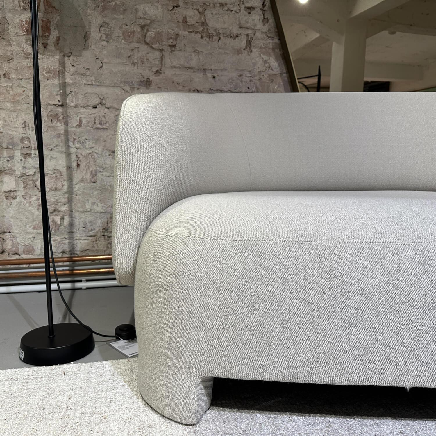 Ligne Roset - Sofa Taru Stoff Vidar Silice Beige Gestell Stahlrohr Inklusive Hocker - 8