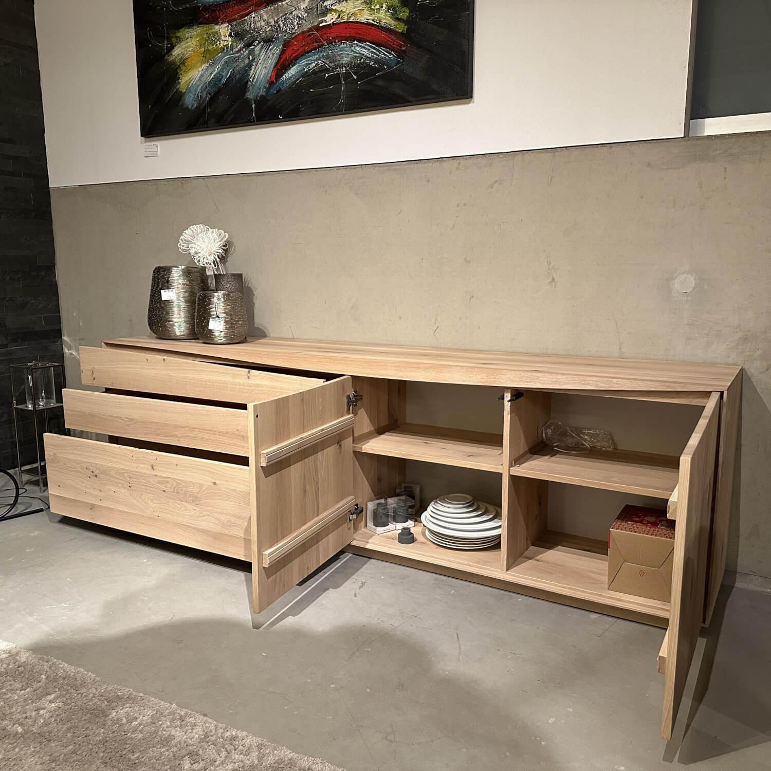 Anrei - Sideboard Puro Wave Massivholz Eiche Weiß Geölt Rückwand Lichtgrau Lackiert Sideboard Puro Wave Massivholz Massivholz Eiche Weiß Geölt Rückwand Lichtgrau Lackiert - 4