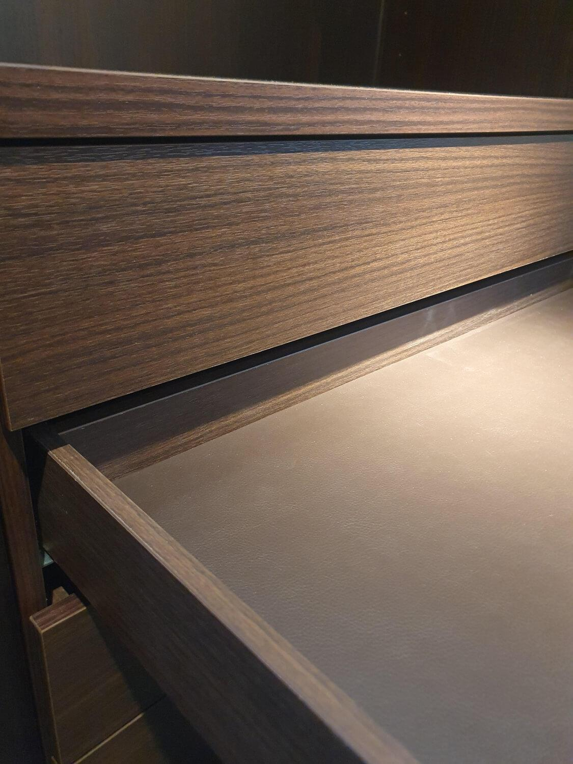 Porro - Schranksystem Storage Front Eucalyptus Furnier Korpus Melamin Eucalyptus - 14