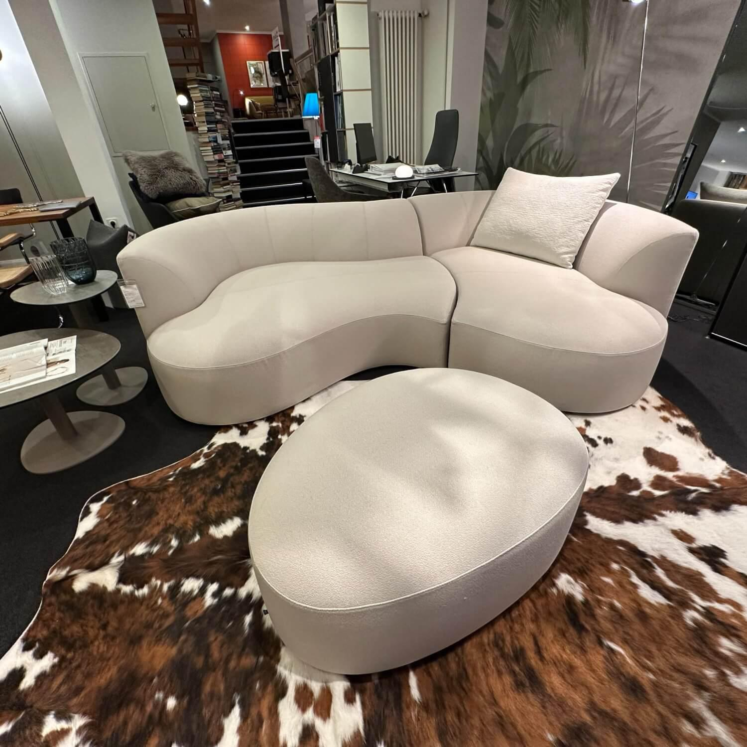 COR - Sofa Siwa Stoff 9161 Kiesel Hellgrau Creme mit Kissen und Hocker - 7