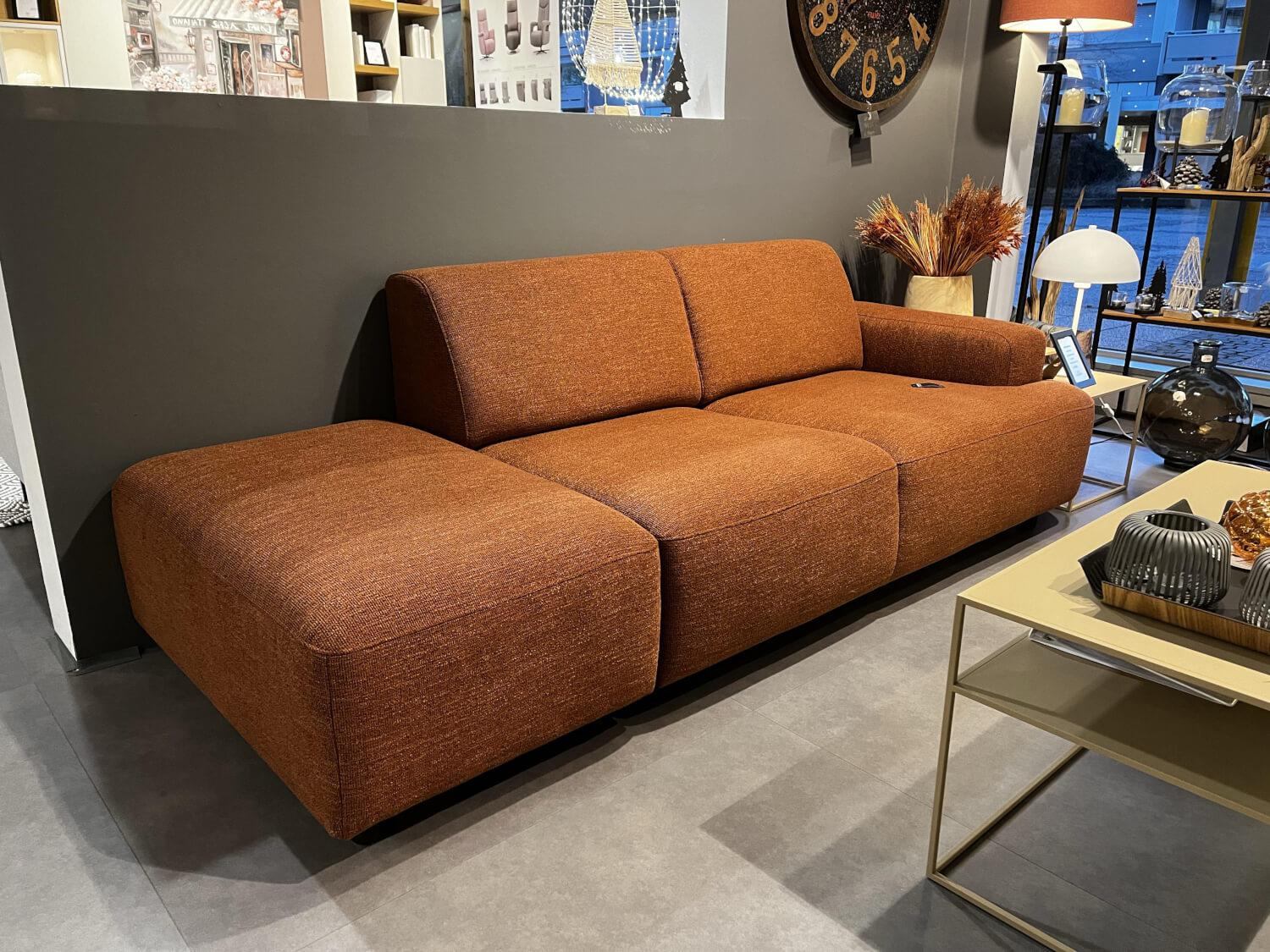 DFM - Sofa Mika Stoff Farneta 96 Hazel Braun mit Blocksitz - 9