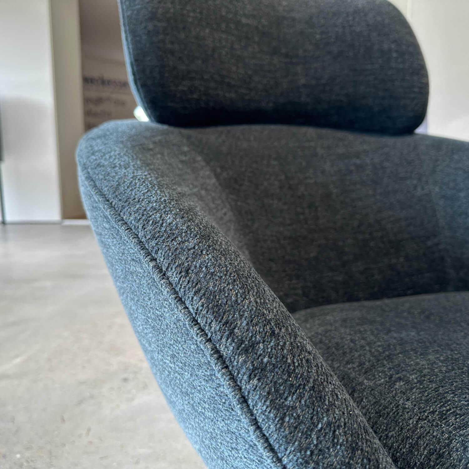 Minotti - Sessel Russell Stoff Roppongi Cobalto 03 Blau Gestell Eiche Mokkafarbig Drehbar - 6