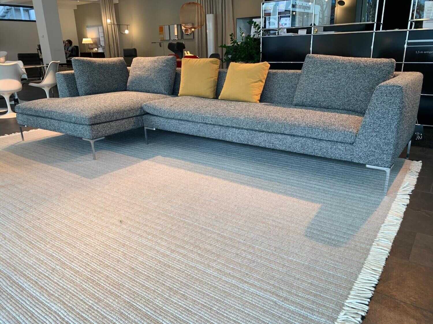 bb-italia-ecksofa-charles-large-stoff-grau-f-C3-BC-C3-9Fe-aluminium-glanzpoliert-mit-kissen-aa975188f861 B&B Italia - Ecksofa Charles Large Stoff Grau Füße Aluminium Glanzpoliert mit Kissen - 2
