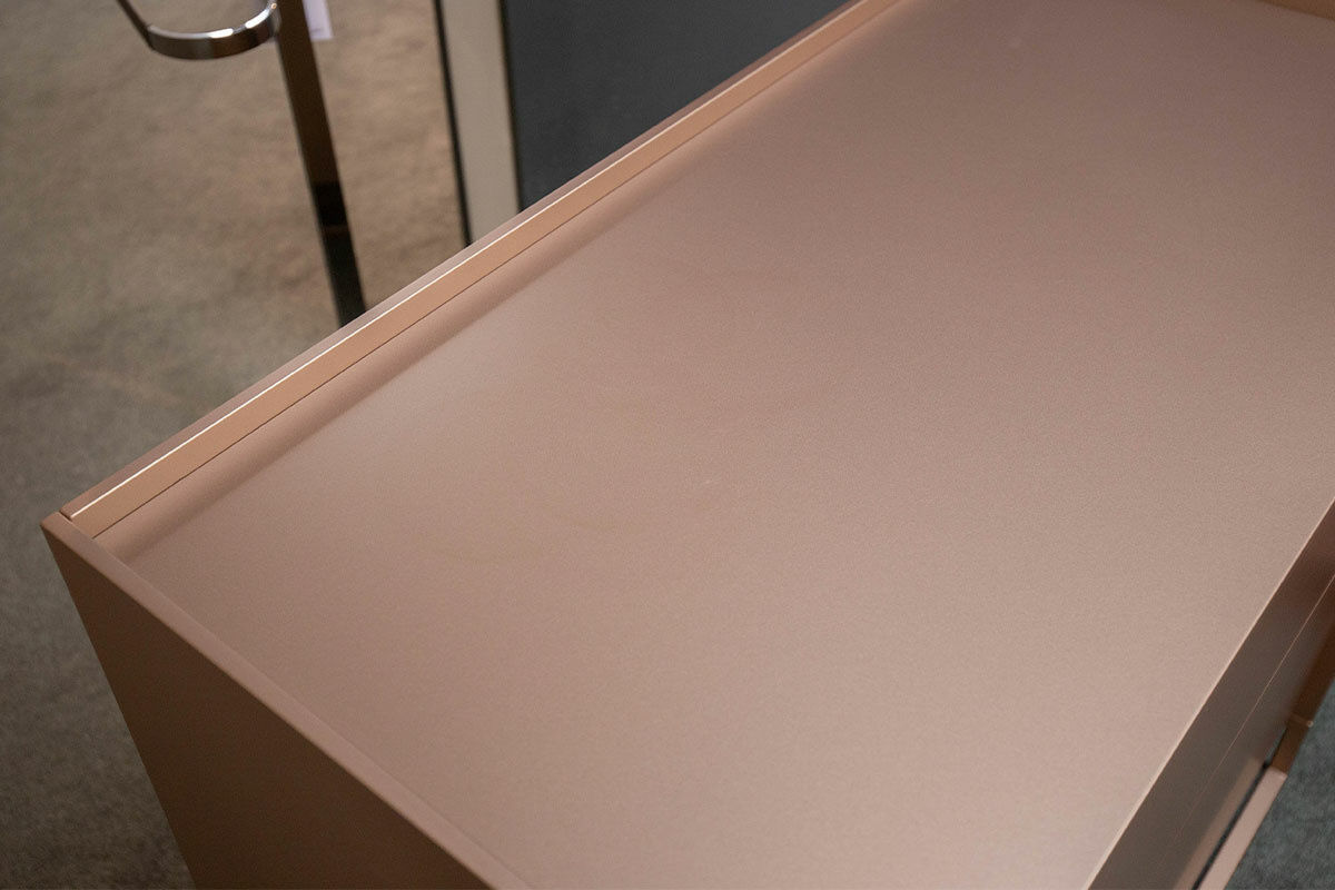 Möller Design - Kommode Lean Box Lack 451 Bronze Metallic  - 4