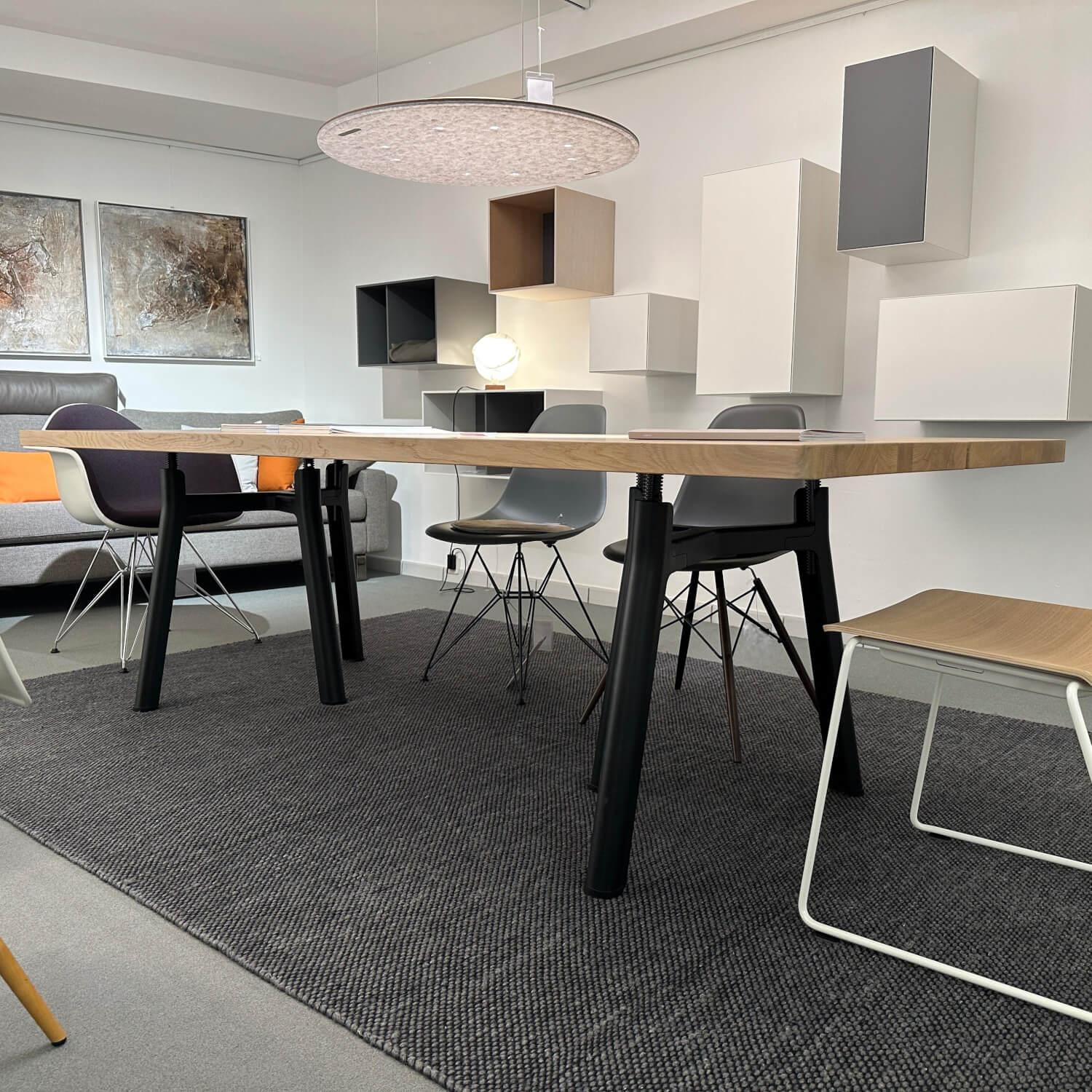 Arco - Esstisch Trestle Rectangular 2 Platte Eiche Massiv Weiß Geölt Gestell Aluminium Epoxy Lackiert Tiefschwarz - 3