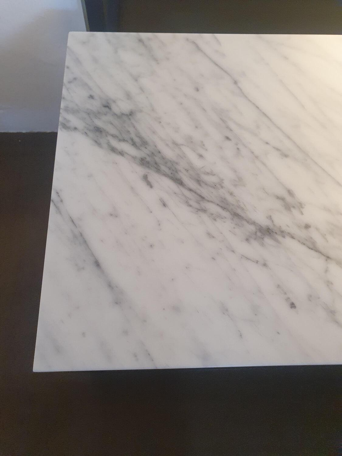 Cassina - Beistelltisch Note Platte Cararra Marmor Weiß Gestell Eiche Schwarz Gebeizt - 5