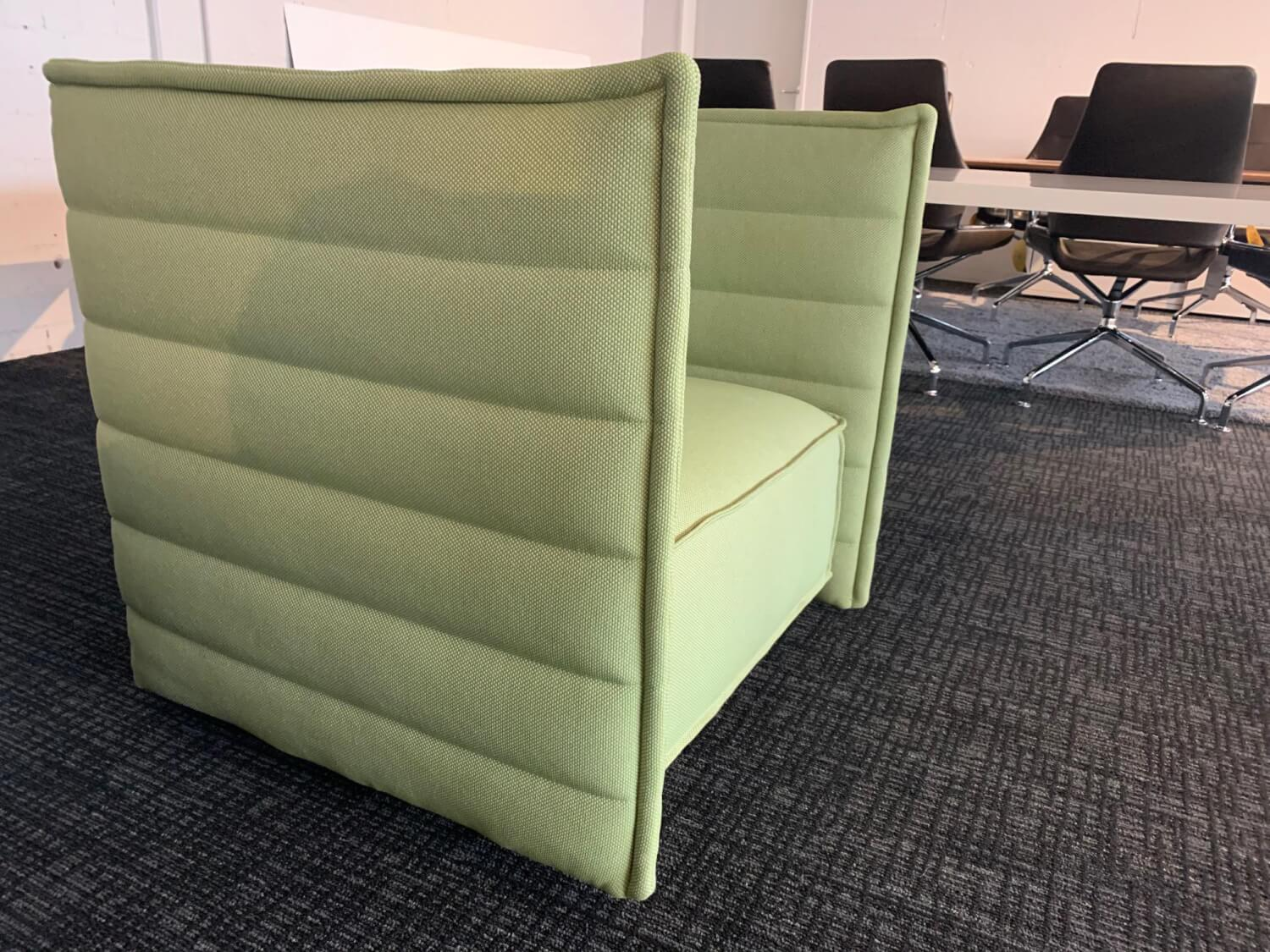 Vitra - Sessel Alcove Plume Contract Fauteuil Laser Hellgrau Lindgrün - 2