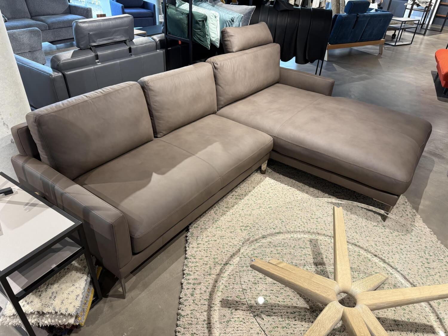 Paul Lindberg - Ecksofa Numa Leder 25 Hazelnut Lantara Braun mit Einsteckkopfstützen - 2