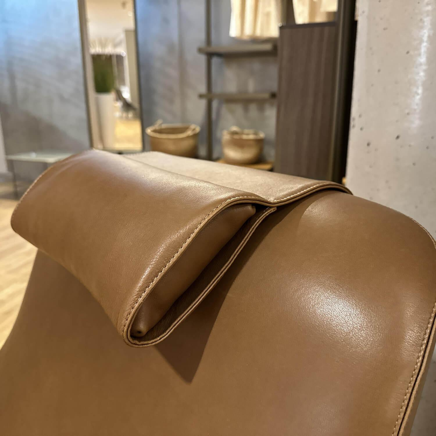 Maxalto - Sessel Apta Kalos 9750N Leder Kasla KS360 Hellbraun Inklusive Hocker und Kopfstütze - 5