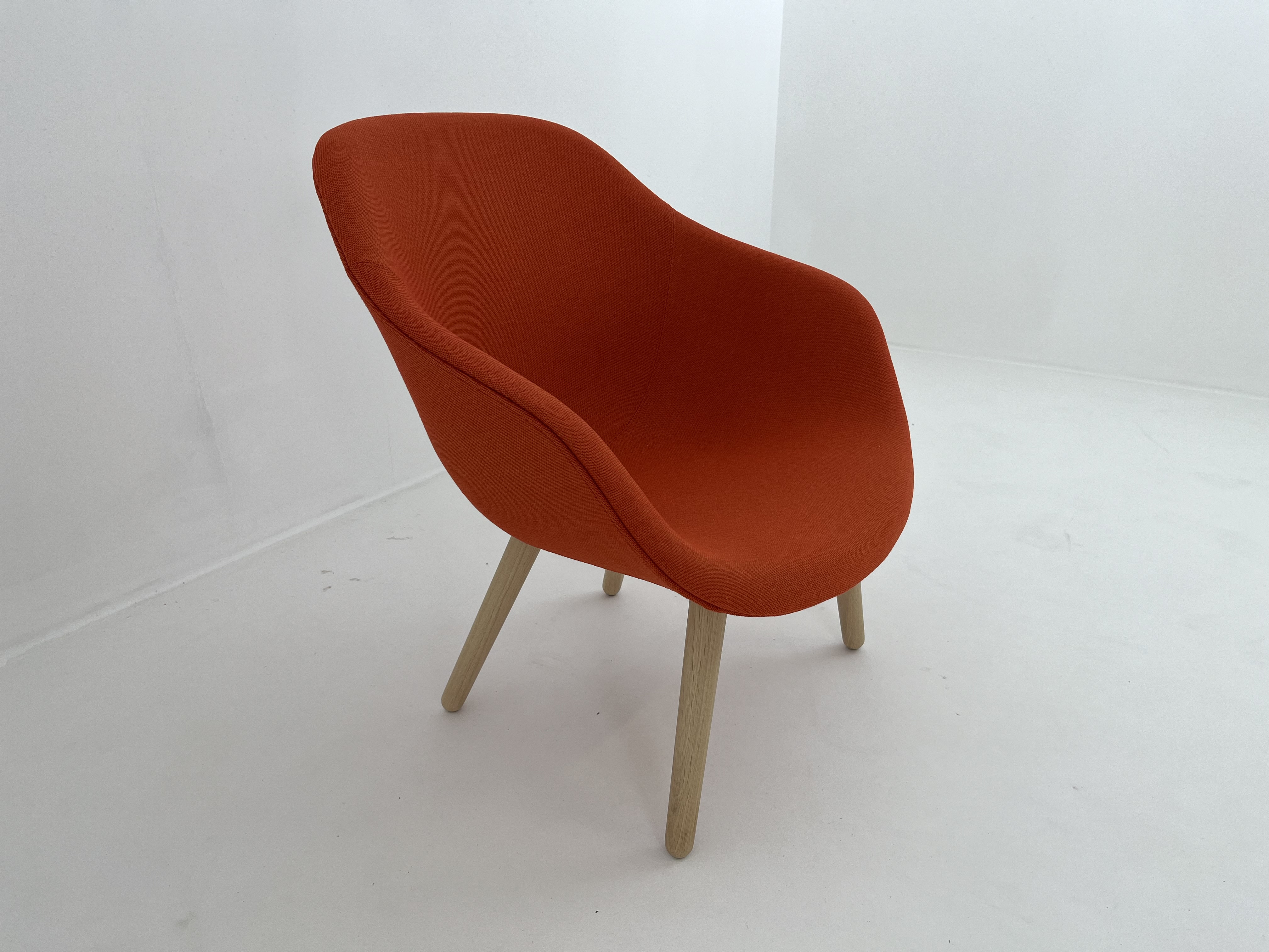 Hay - Sessel Lounge Chair AAL 82 Stoff Steelcut Trio 533 Rot 4-Fuß-Gestell Eiche - 4